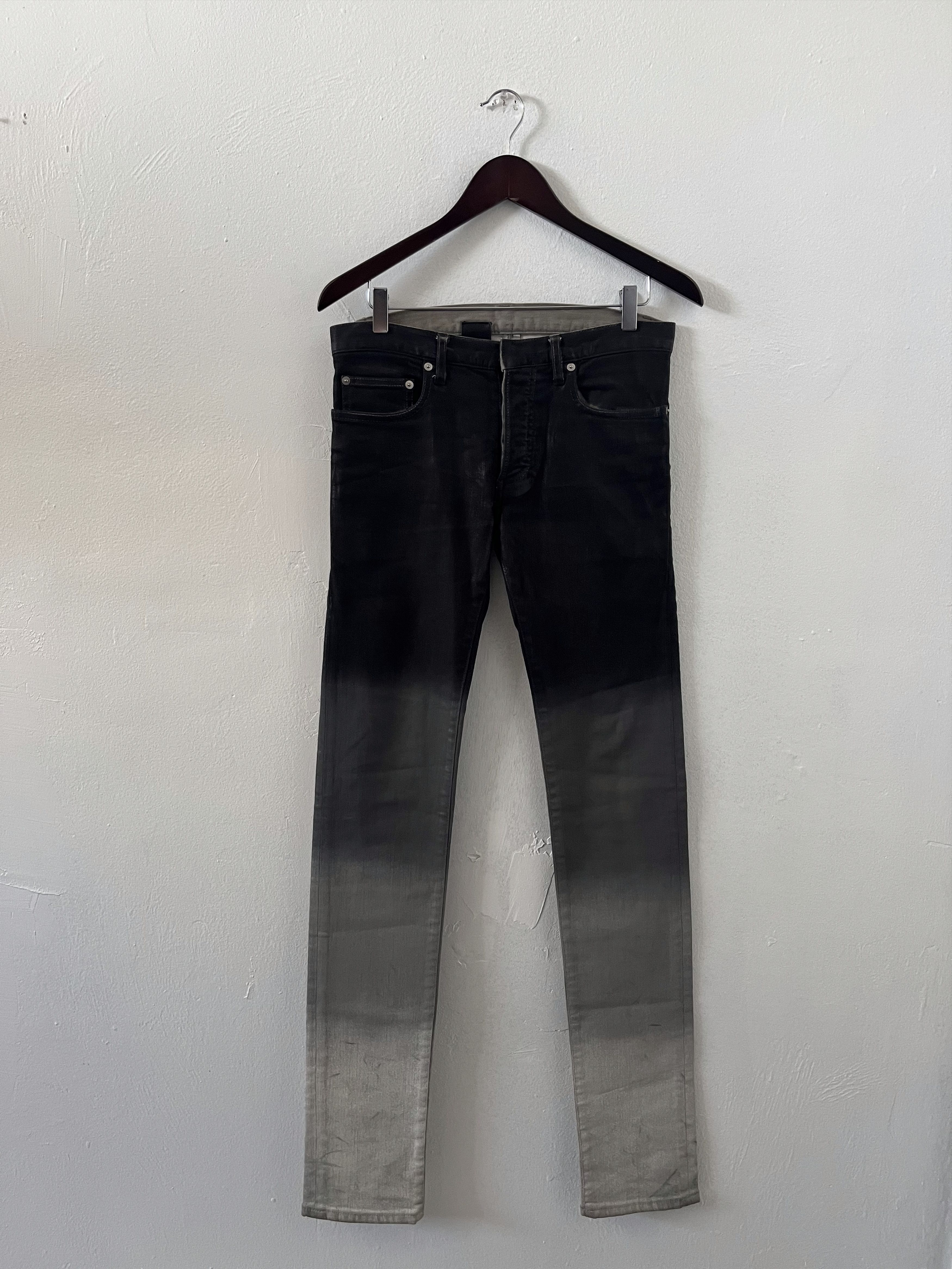 Dior Dior Homme AW09 Gradient Dip-Dye Denim Size US 27 - 1 Thumbnail