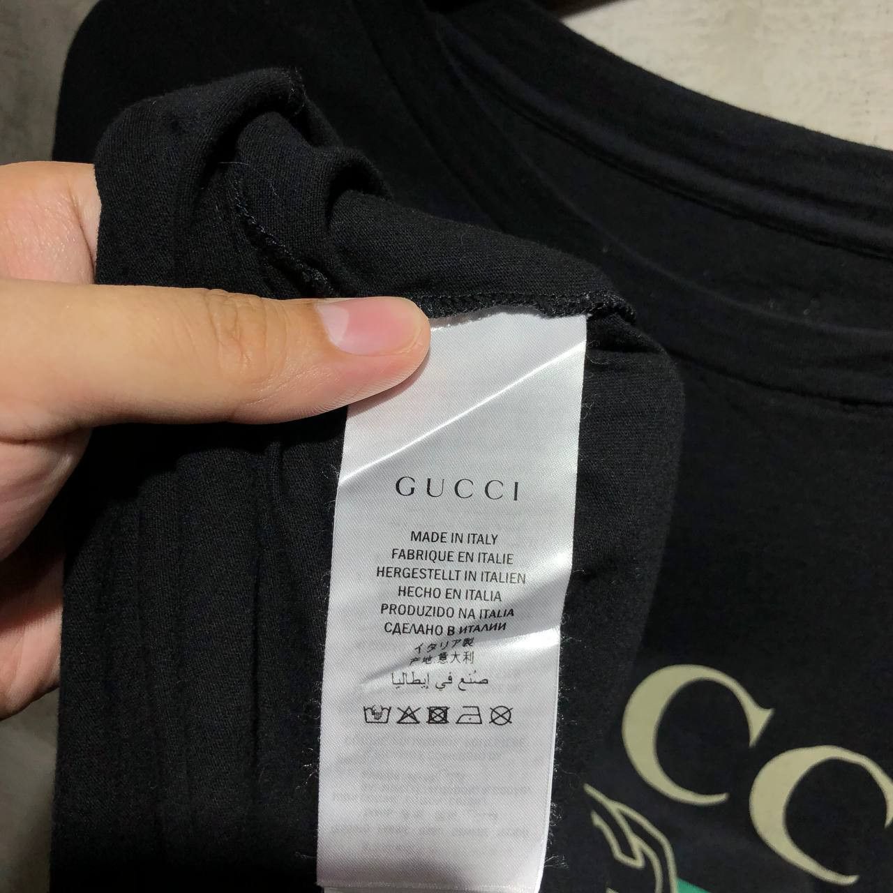 Gucci Gucci Logo Flower Embroidered distressed tee Size US S / EU 44-46 / 1 - 16 Thumbnail