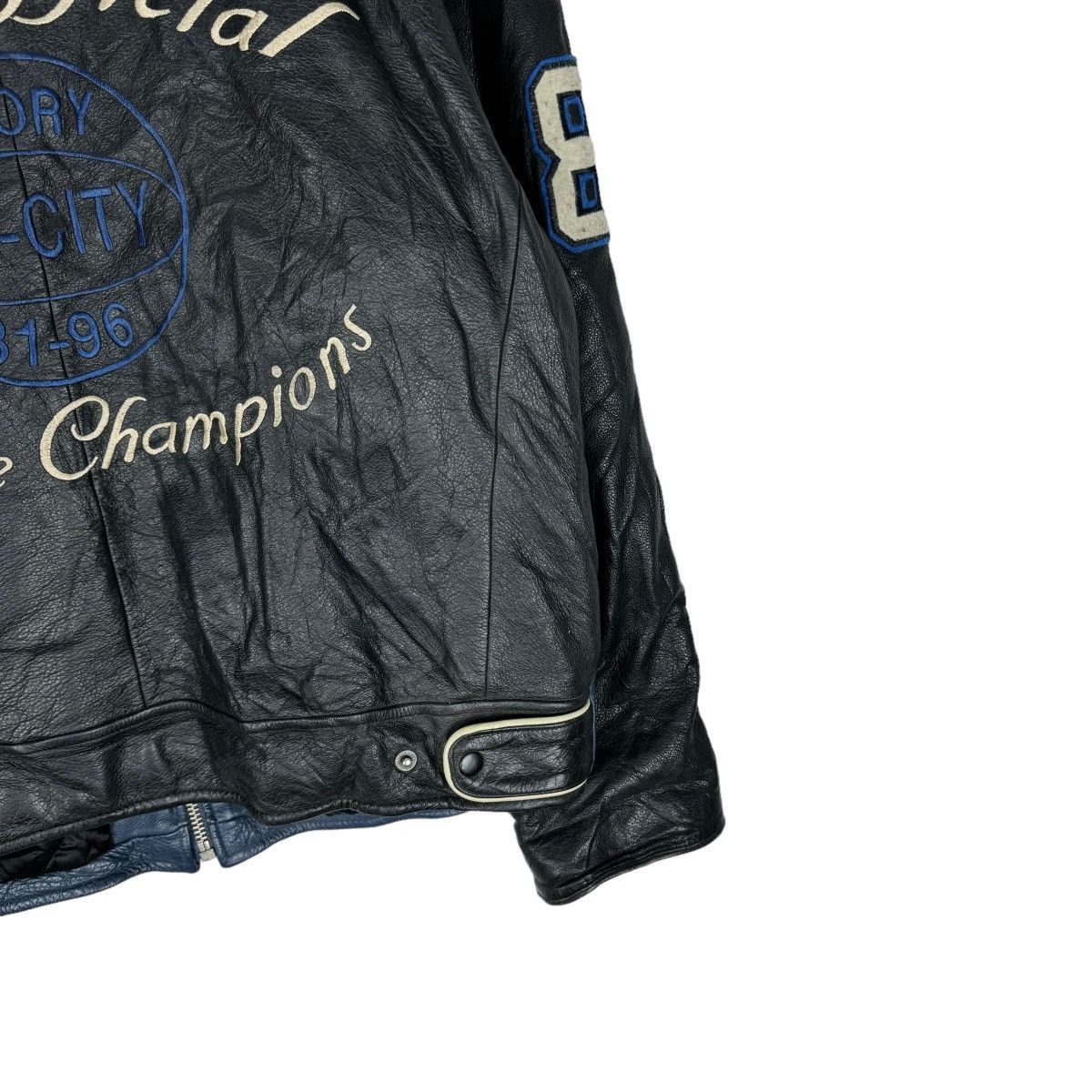 Georges Marciano × Guess × Vintage ☀️GUESS LEAGUE CHAMPION VARSITY LEATHER JACKET Size US M / EU 48-50 / 2 - 6 Thumbnail