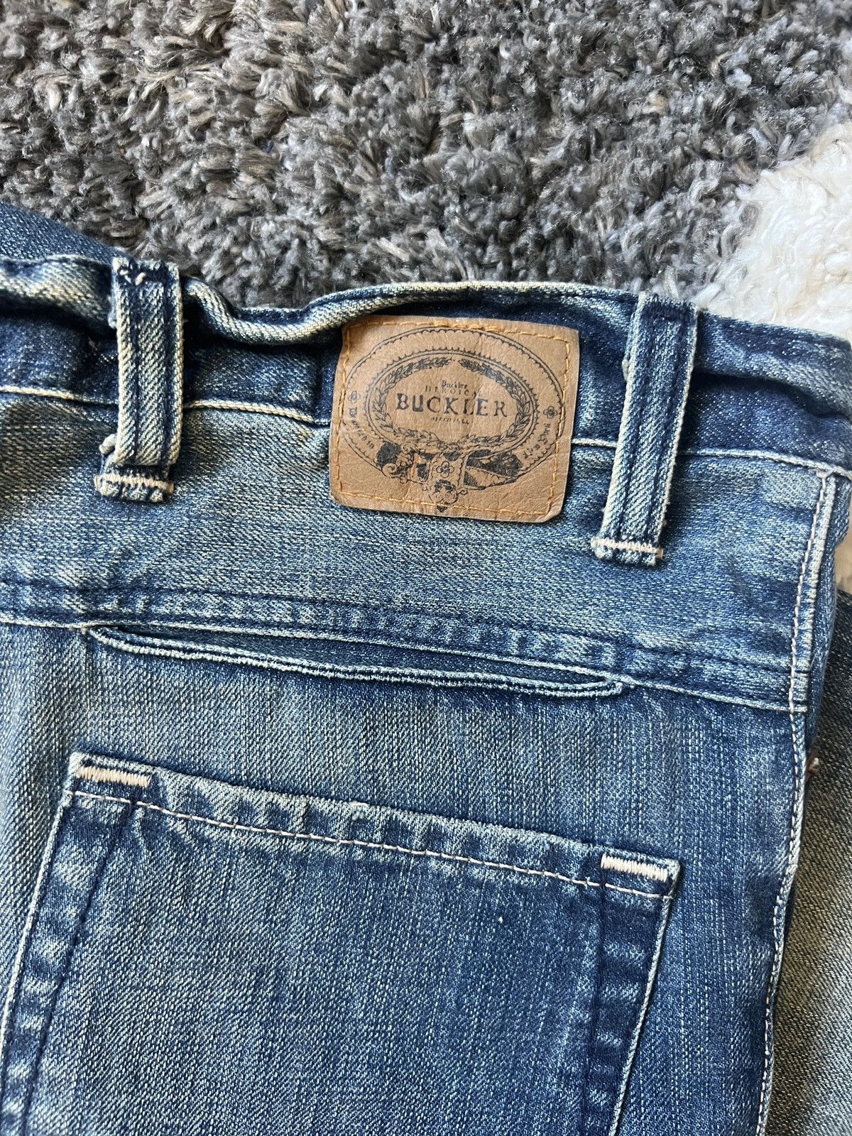 Buckler BUCKLER VINTAGE ROCK LEG DENIM 2010 Size US 30 / EU 46 - 4 Thumbnail