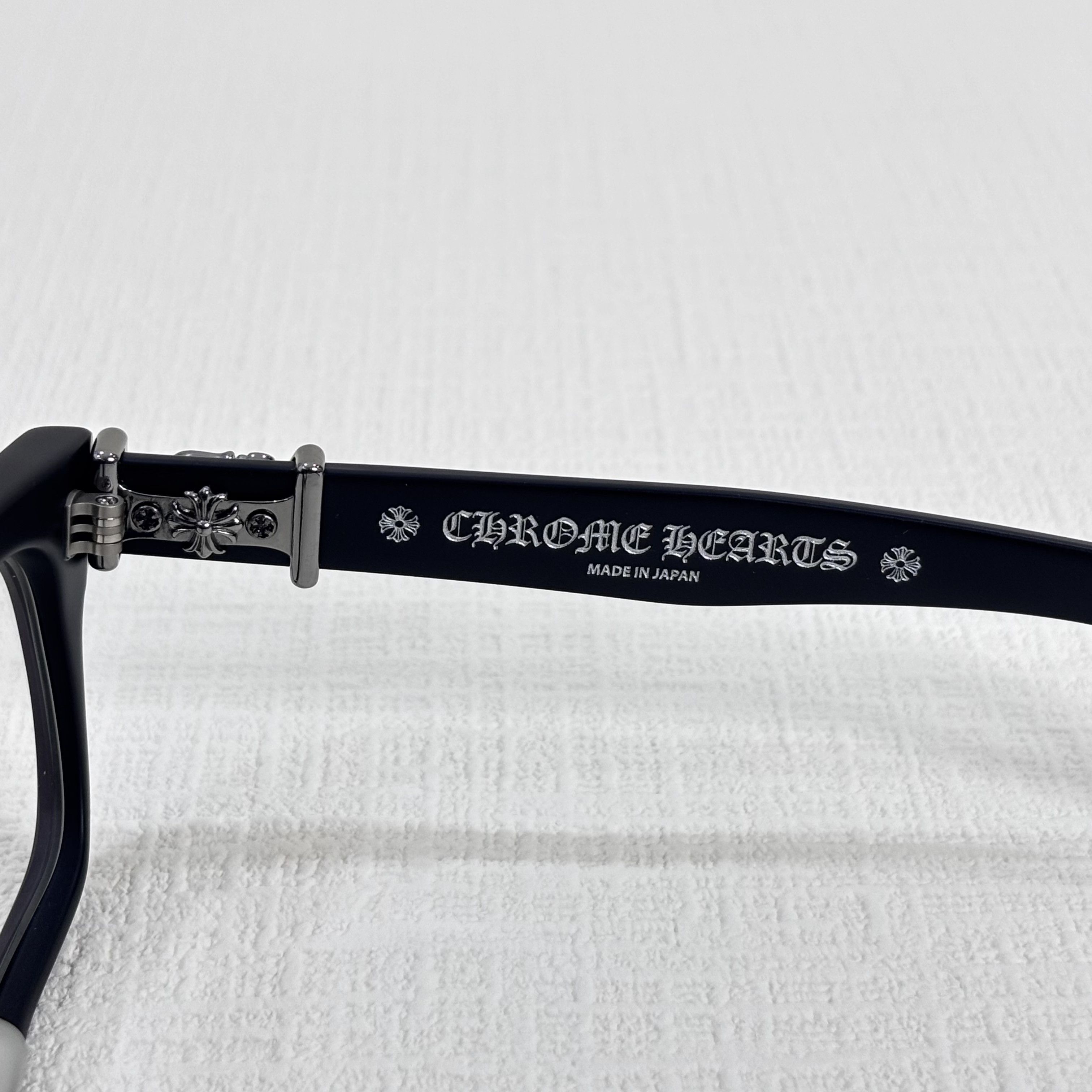 Chrome Hearts CHROME HEARTS VAGILLIONAIRE I MATTE BLACK EYEGLASSES Size ONE SIZE - 4 Thumbnail