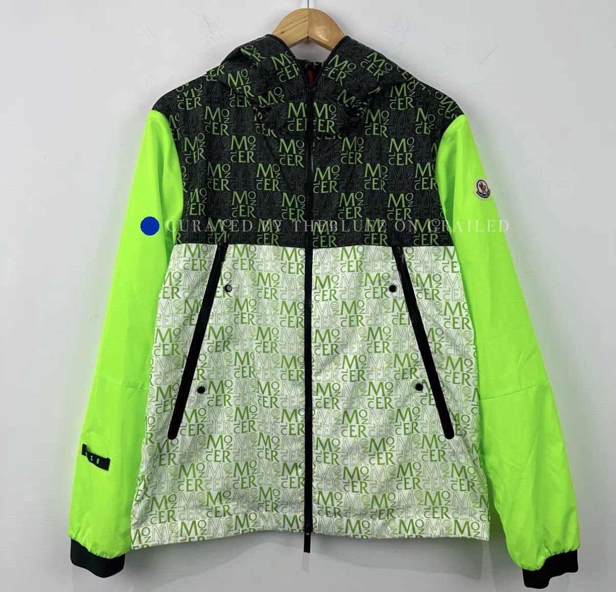Moncler All-over Print Zipper Jacket in Green Size US S / EU 44-46 / 1 - 1 Preview