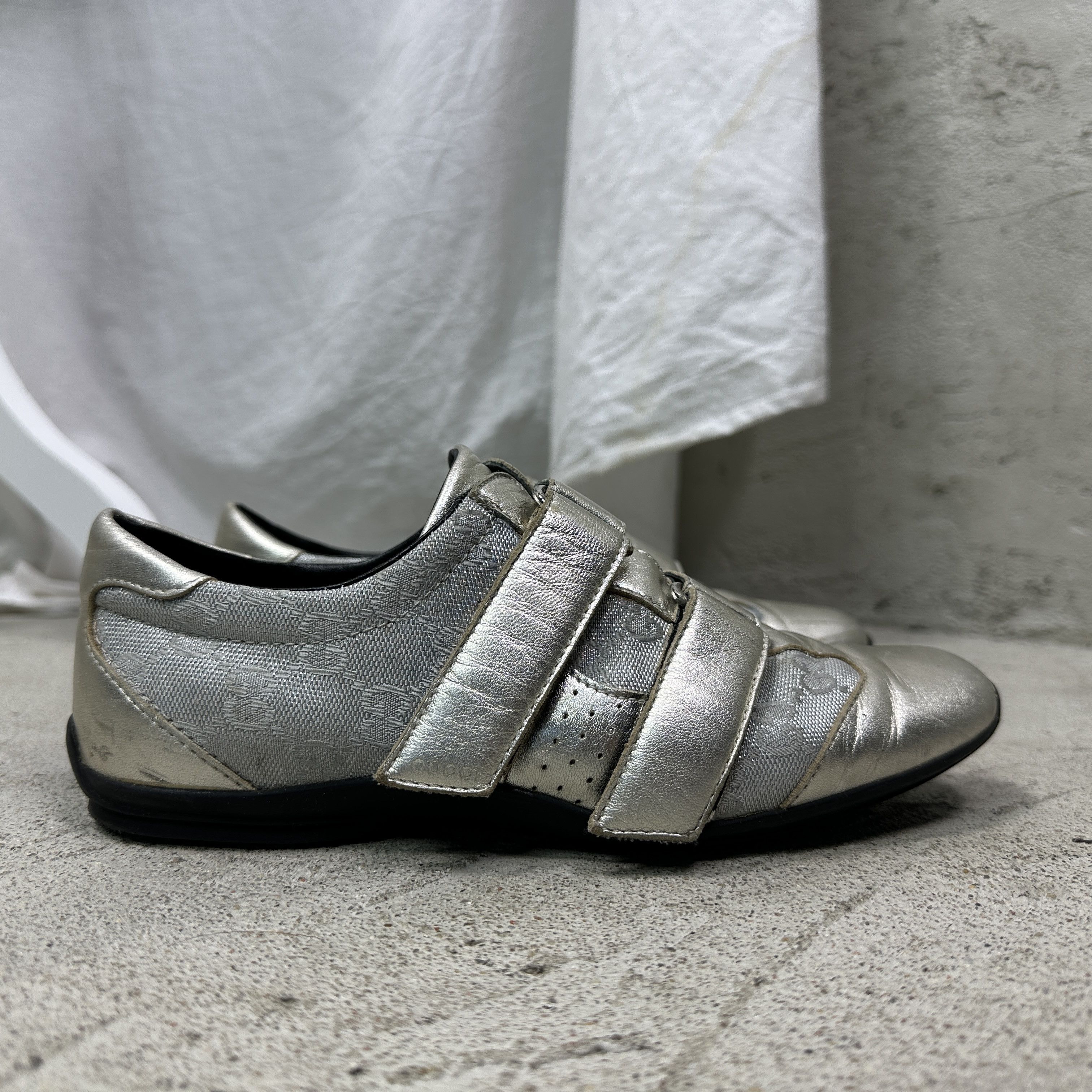 Gucci Vintage Silver Chrome Monogram Gucci Sneakers 00s Size US 6 / IT 36 - 6 Thumbnail
