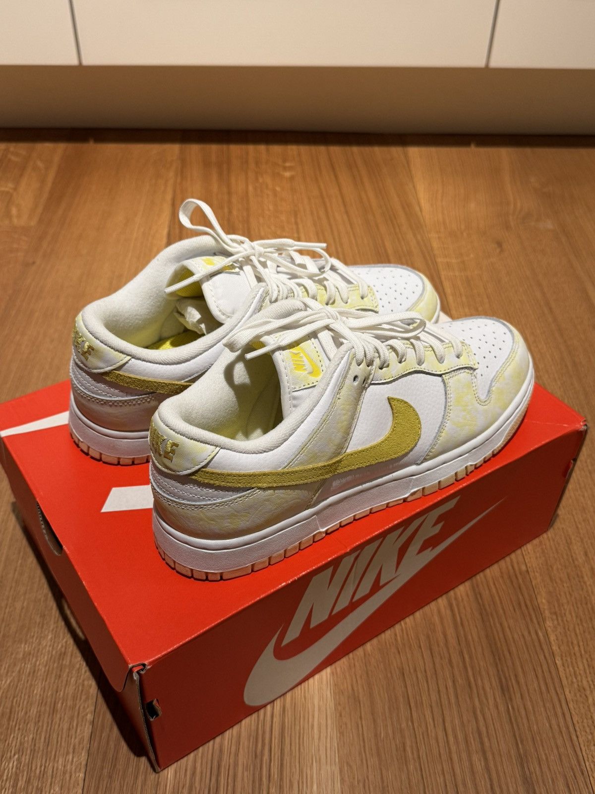 Nike Nike Dunk Low ‘Yellow Strike’ Size US 9.5 / EU 42-43 - 5 Thumbnail