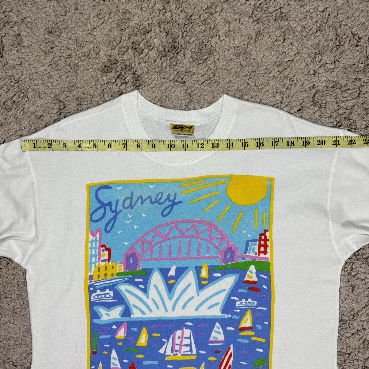 Vintage Vintage Art by Ken Done Sydney Graphic T-shirt Size US S / EU 44-46 / 1 - 15 Thumbnail