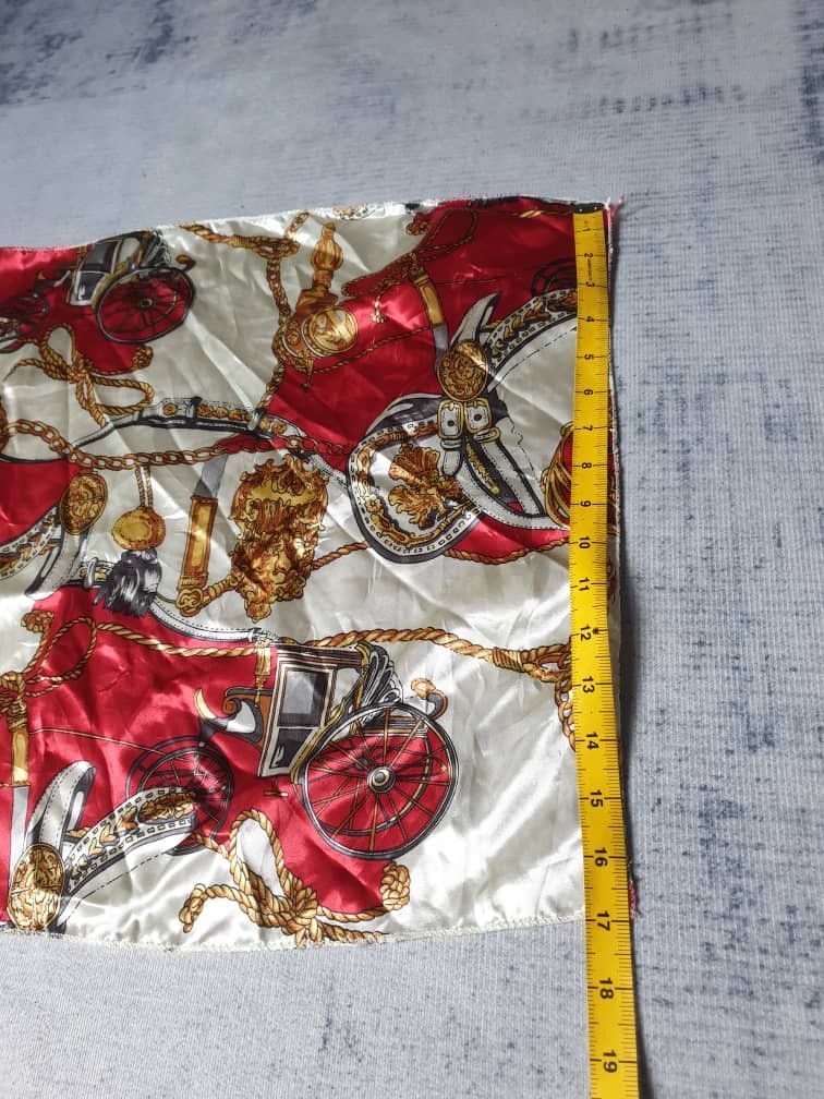 Japanese Brand Unnamed baroque style Red colour handkerchief Size ONE SIZE - 2 Thumbnail