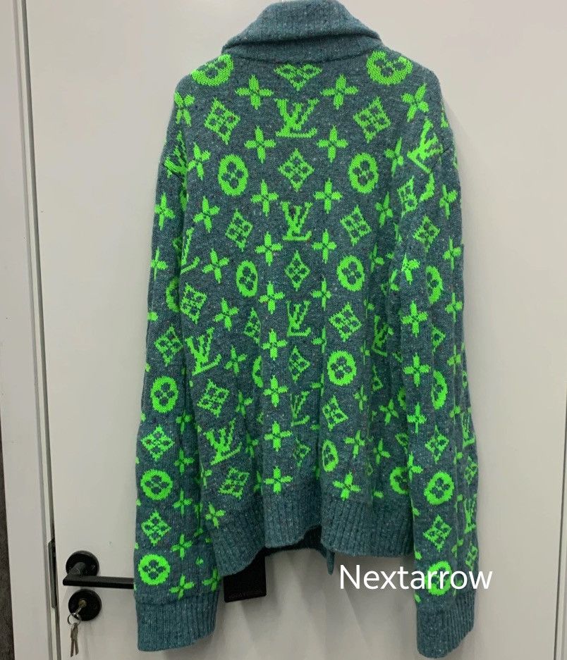 Louis Vuitton Louis Vuitton grey green full printed logo woo2412-Nextarrow Size US XL / EU 56 / 4 - 2 Thumbnail