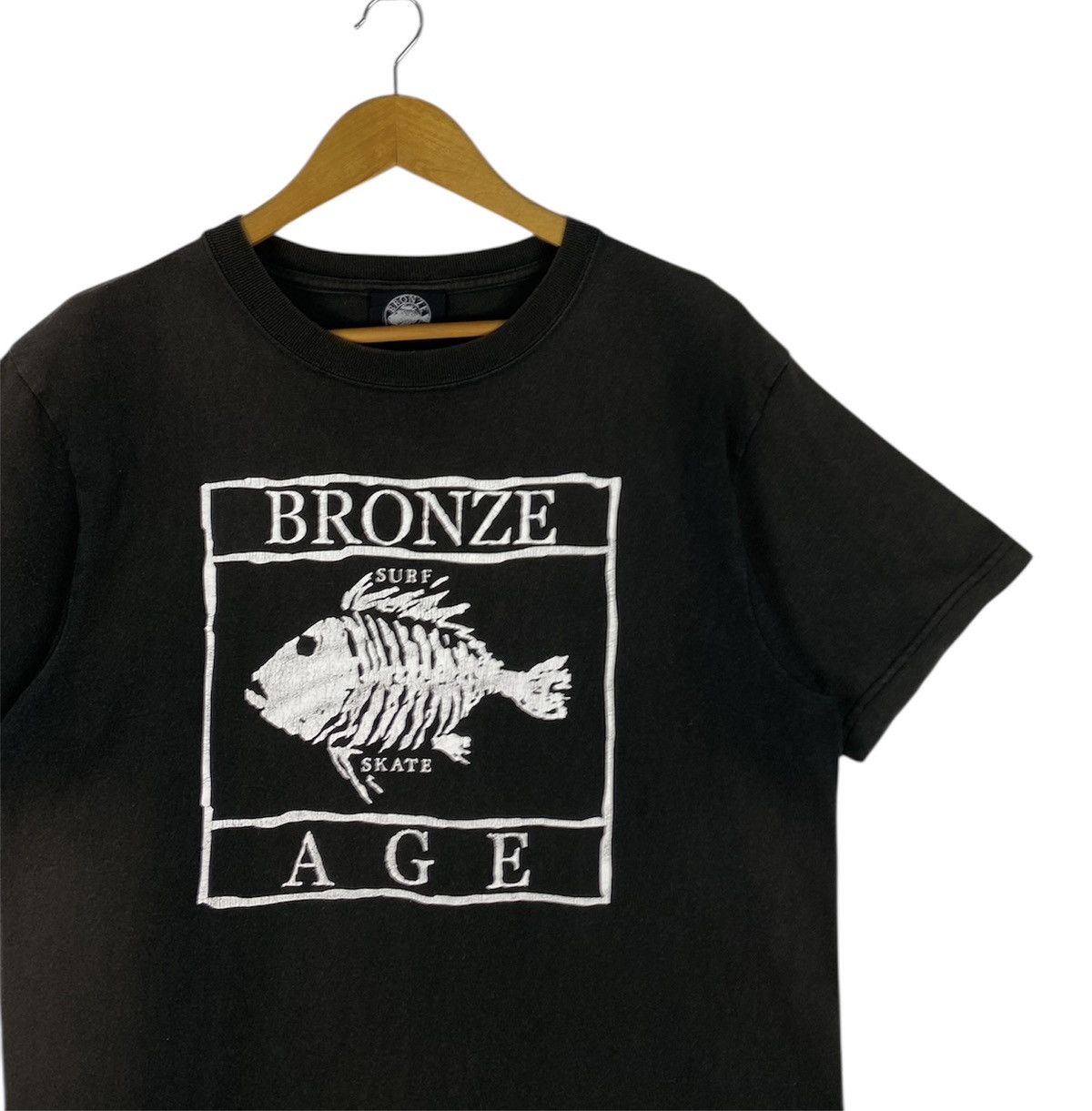 Vintage Rare🔥Vintage Sun Faded Bronze Age Skateboard Shirt Size US M / EU 48-50 / 2 - 4 Thumbnail