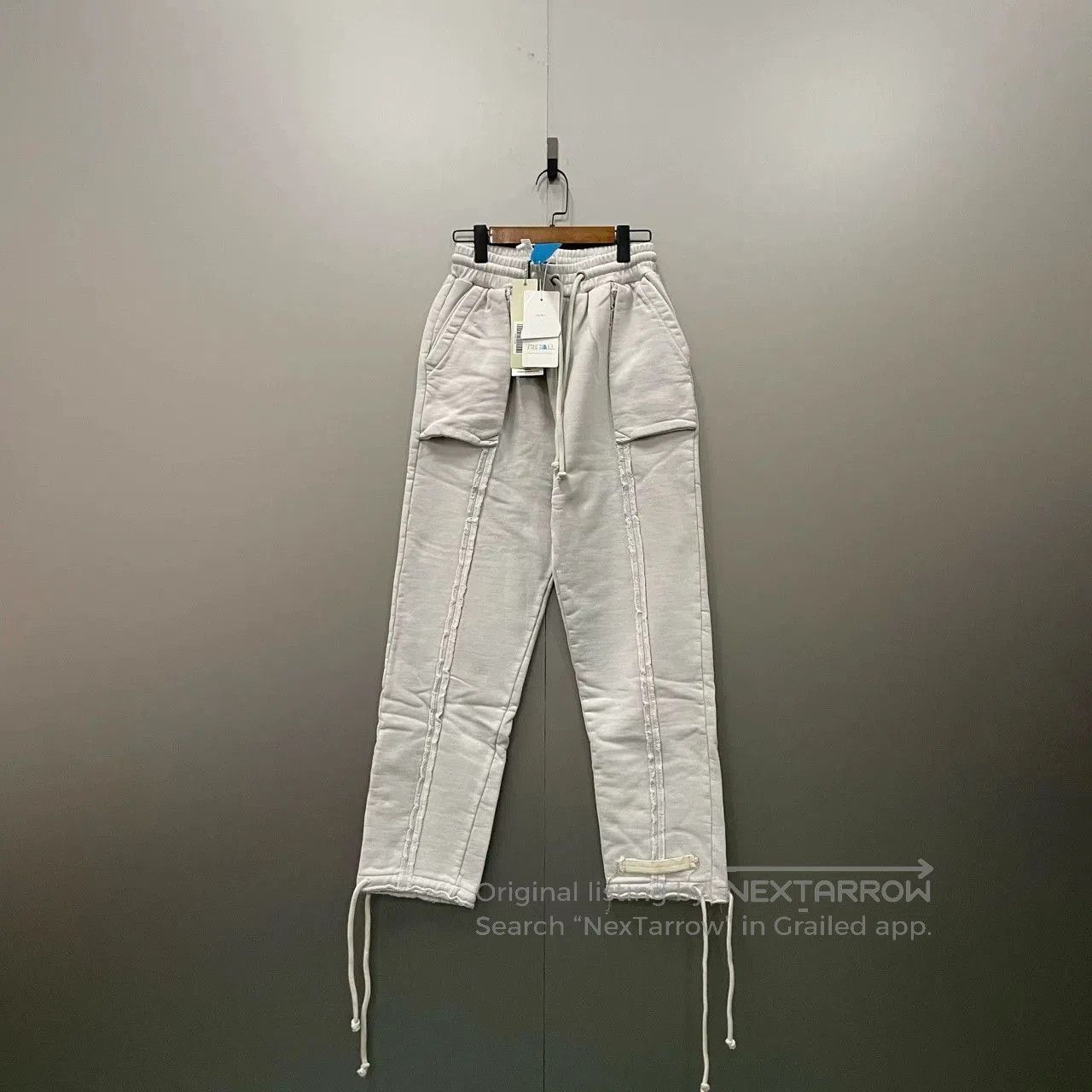 Other VAL KRISTOPHER Beige Striped Trousers. Size US 32 / EU 48 - 1 Thumbnail