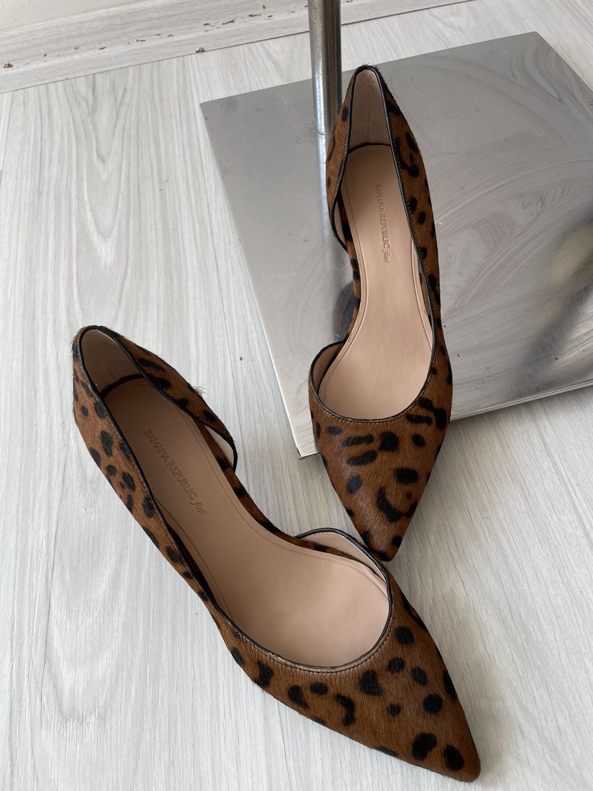 Banana Republic Banana Republic hair calf heels Size US 8.5 / IT 38.5 - 7 Thumbnail
