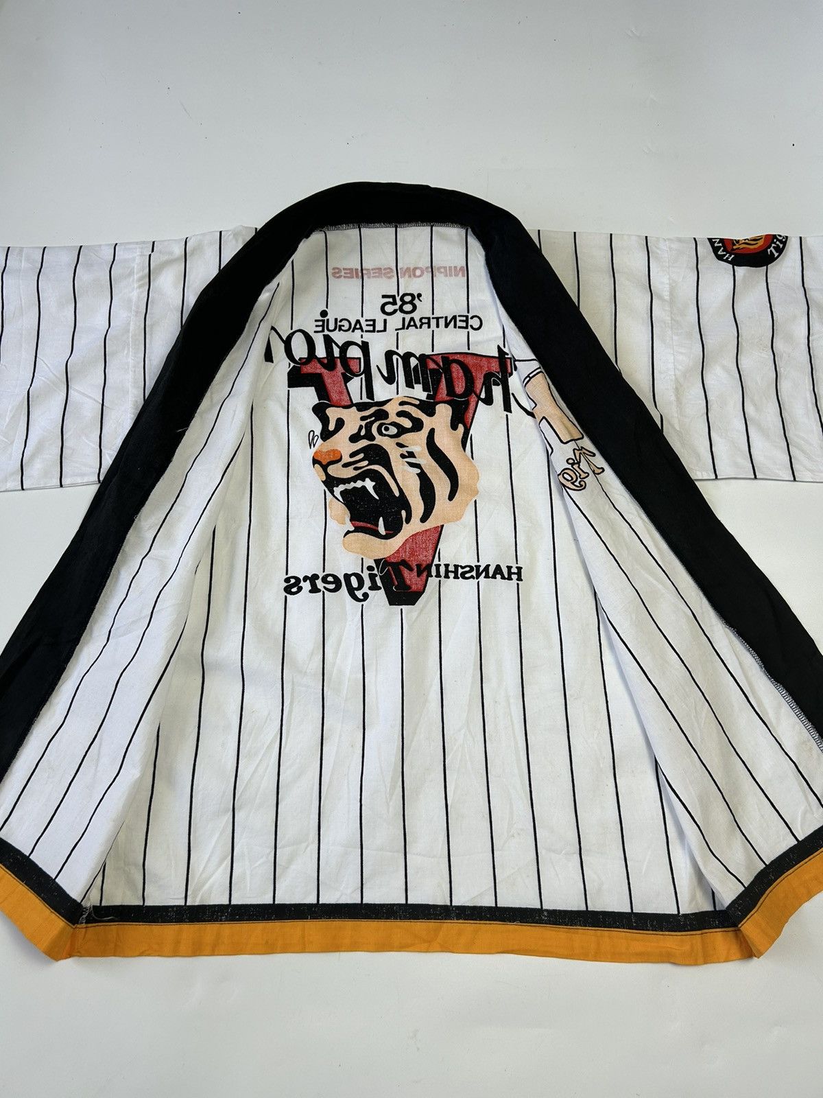 Japanese Brand × Vintage VINTAGE BASEBALL HANSHIN TIGER KIMONO Size US M / EU 48-50 / 2 - 3 Thumbnail