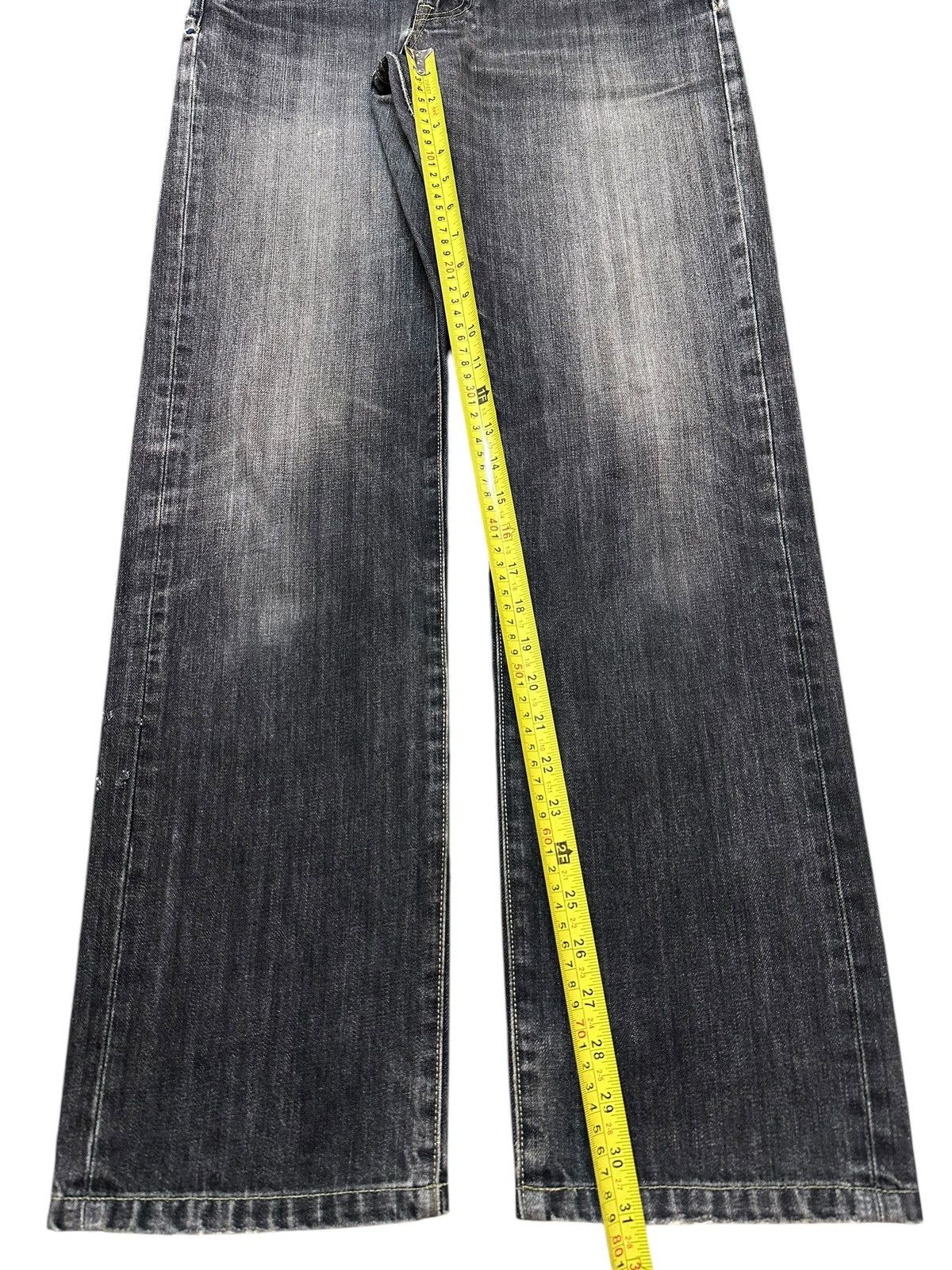 Uniqlo Vintage Japanese Uniqlo Faded Wash Style Baggy Jeans Size US 32 / EU 48 - 13 Thumbnail