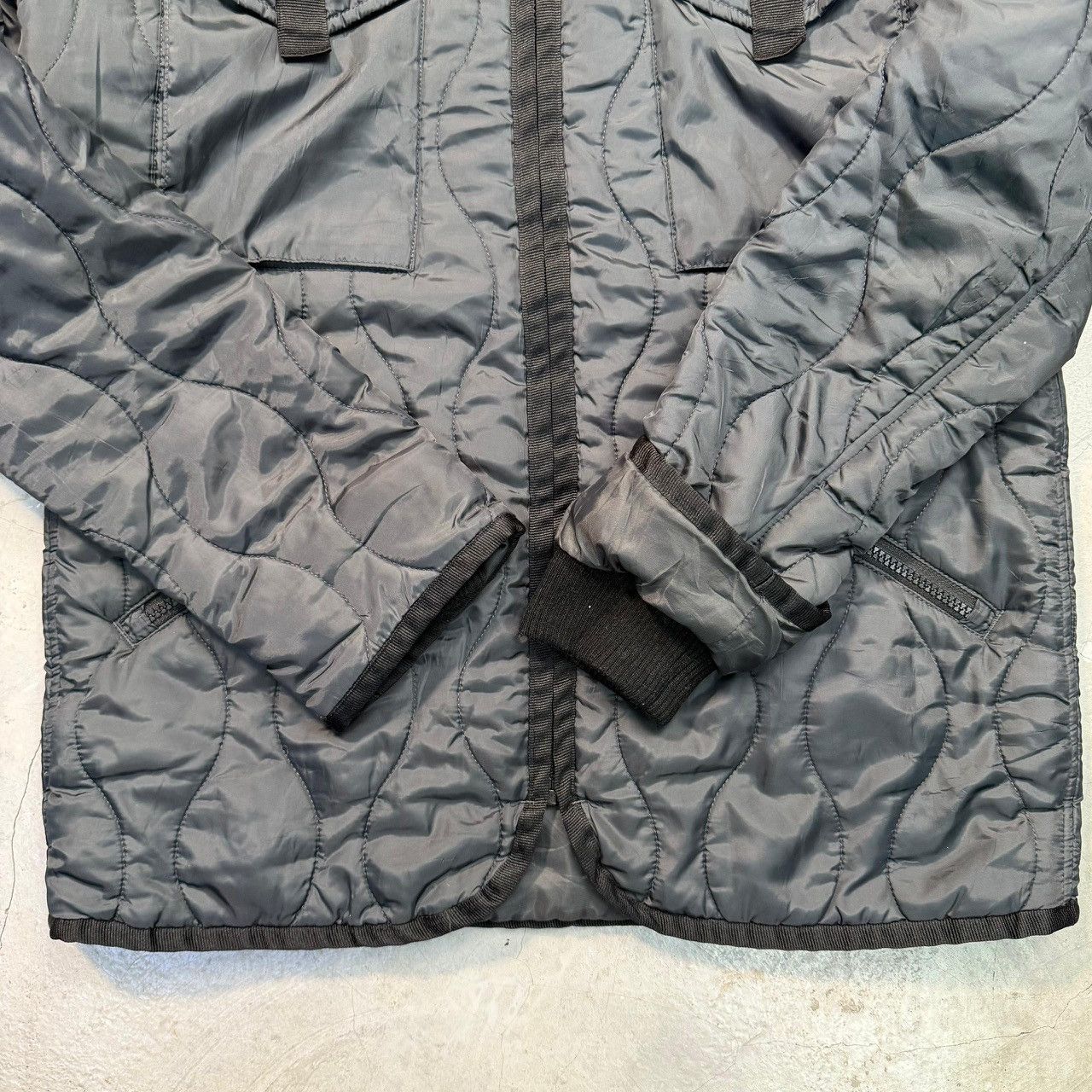 Avirex VINTAGE Avirex USA Vintage Black Quilted Military Jacket Size US L / EU 52-54 / 3 - 7 Thumbnail