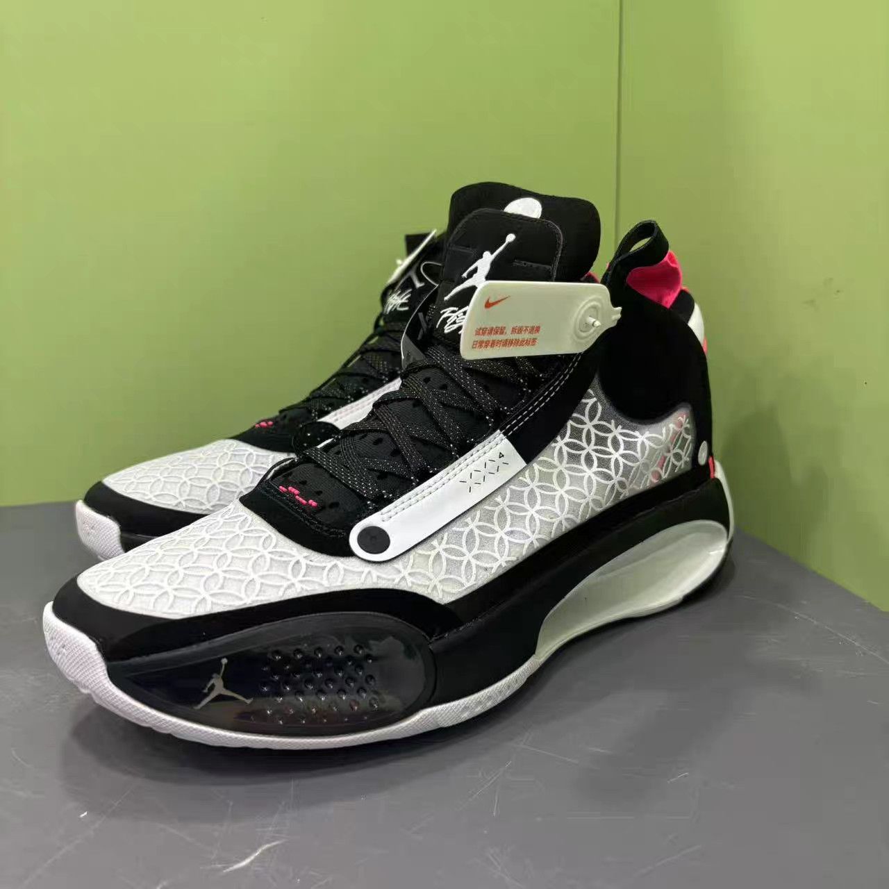 Jordan Brand Air Jordan 34 "Black/White" Eclipse Basketball Shoes K15 Size US 10 / EU 43 - 1 Thumbnail