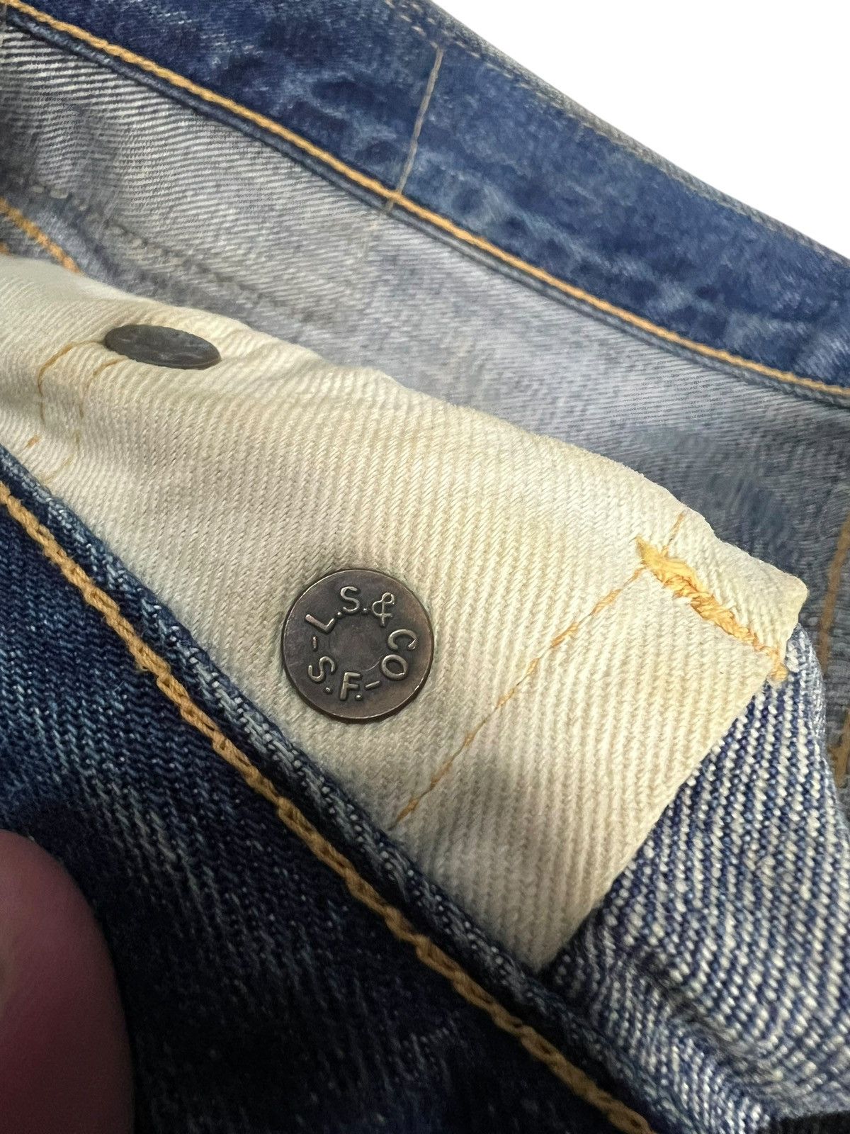 Levi's Vintage Levi’s 501xx Big E Selvedge Distressed Jean Size US 33 - 12 Thumbnail