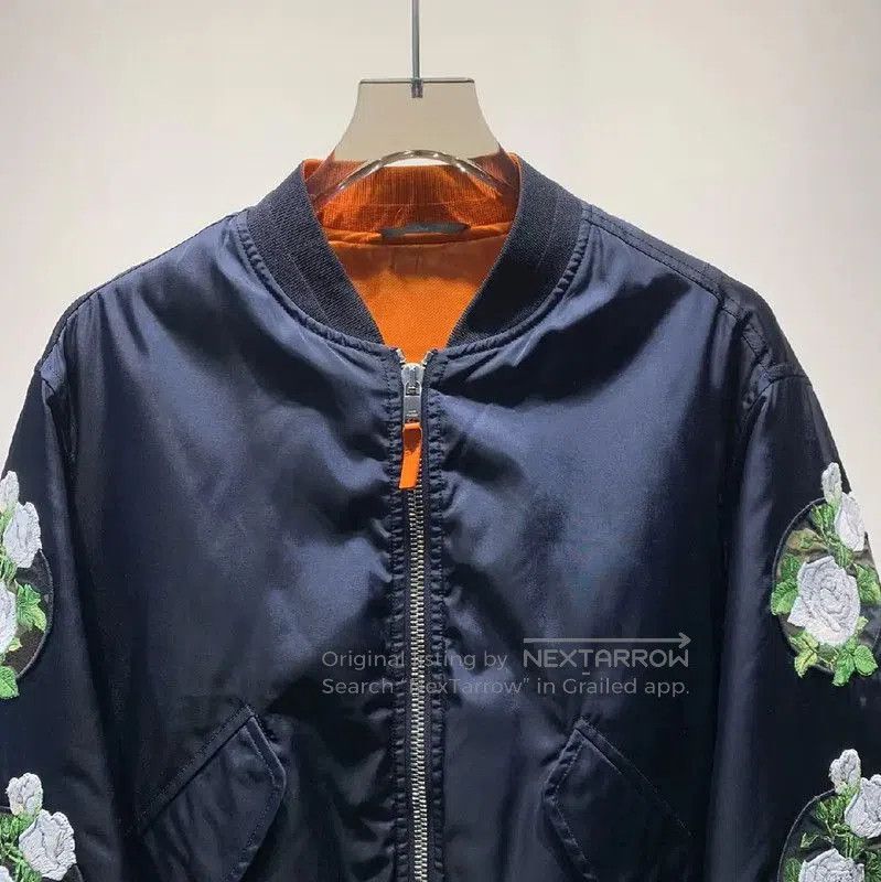 Dior Dior Navy Silk Bomber Jacket with Floral Embroidery . Size US M / EU 48-50 / 2 - 3 Thumbnail