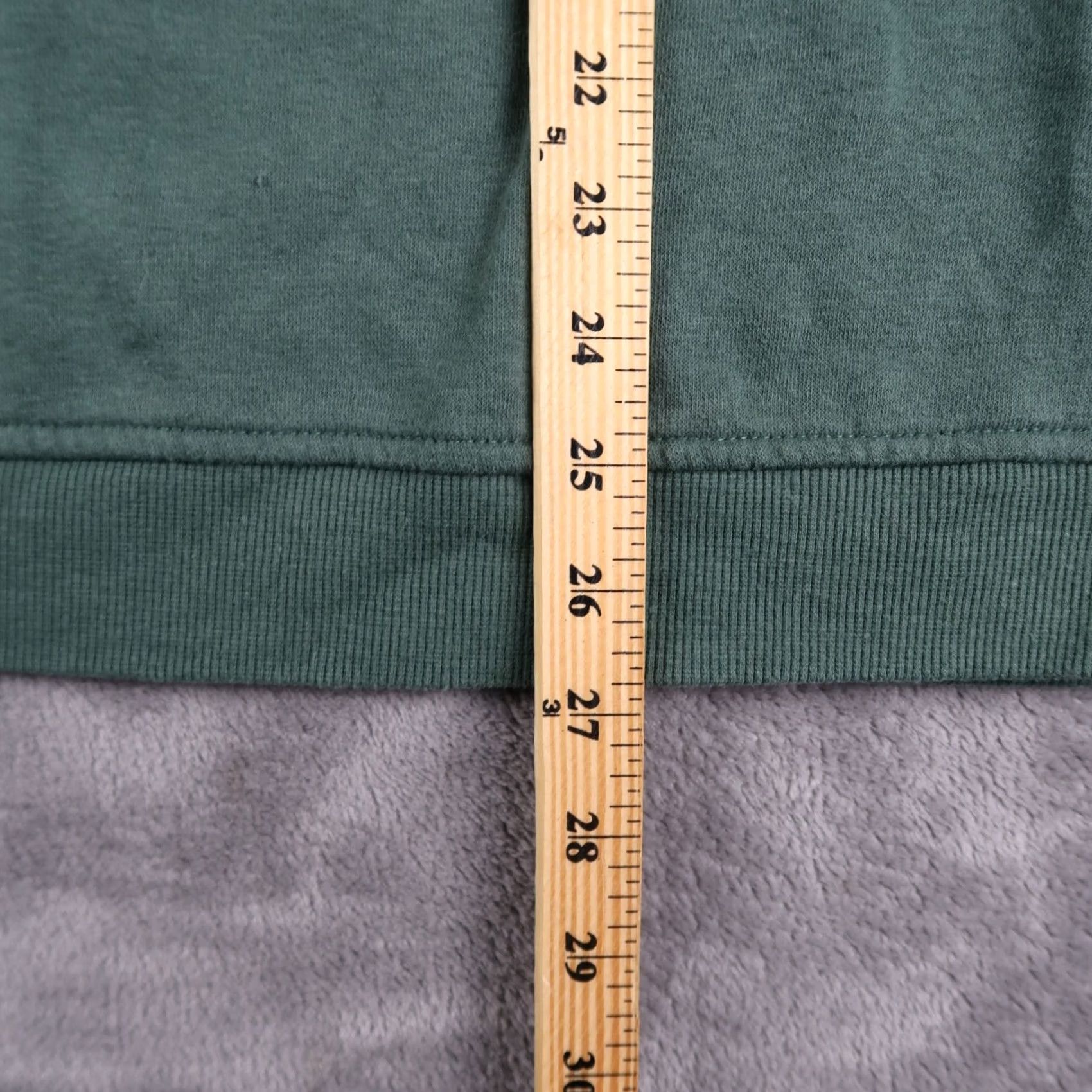 Vintage Blink-182 Sweatshirt Mens XL Green Crewneck Graphic Pullover Punk Rock Band Y2K Crew Neck All Seasons Logo Vintage N/A Size US XL / EU 56 / 4 - 6 Thumbnail
