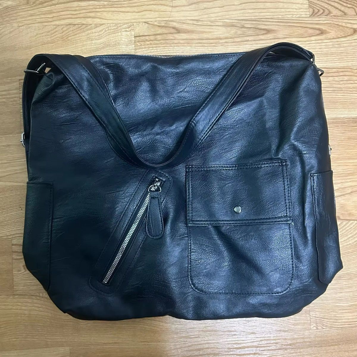 Japanese Brand PU Leather Plain Shoulder Bag Size ONE SIZE - 8 Thumbnail