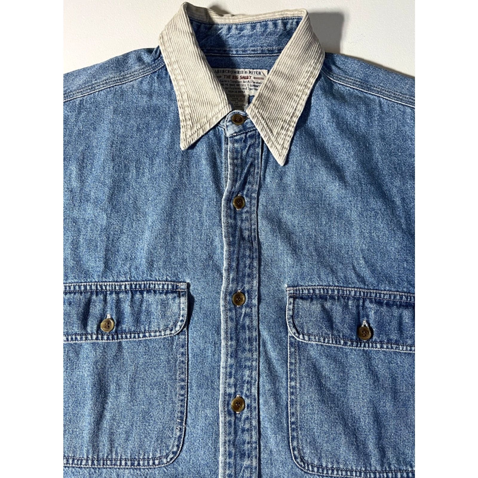 Abercrombie & Fitch VINTAGE Abercrombie & Fitch The Big Shirt Button-Up Denim Shirt Mens 90s Preppy Retro 100% Cotton Blue Size M with Pockets Size US M / EU 48-50 / 2 - 5 Thumbnail