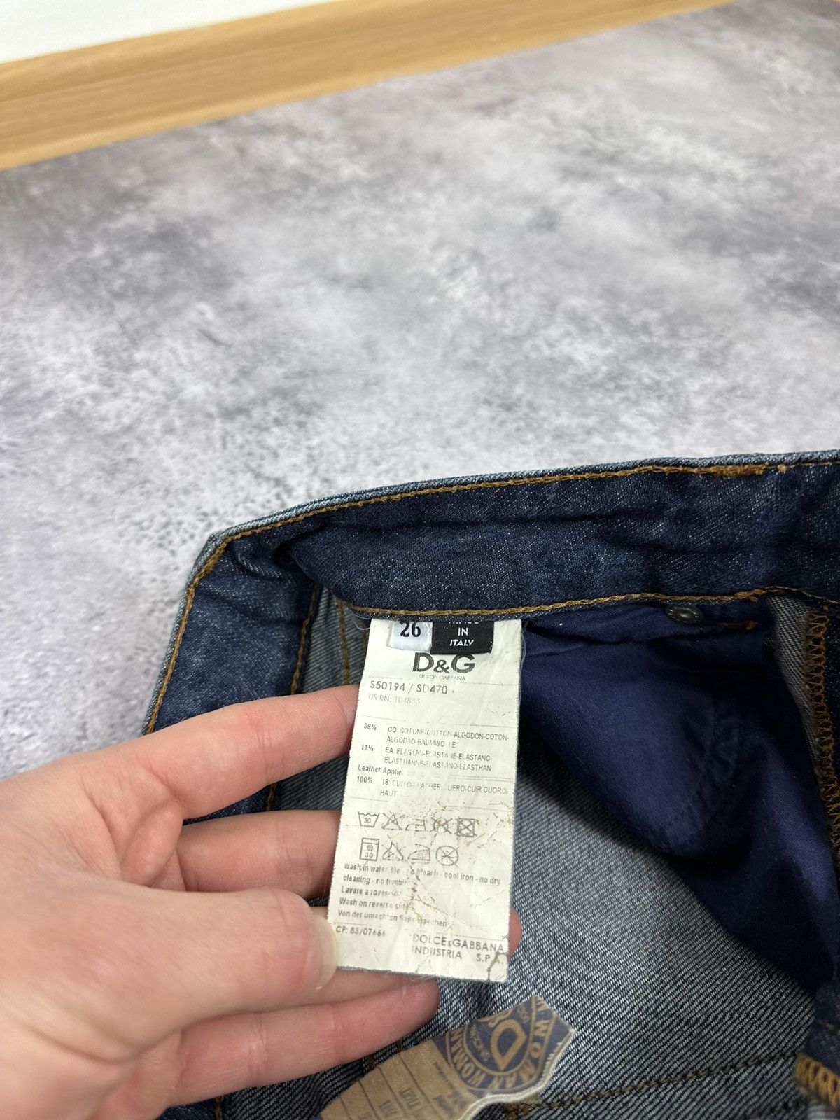 Dolce & Gabbana Vintage Dolce & Gabbana Luxury Blue Denim Avant Garde Jeans Size 26" / US 2 / IT 38 - 17 Thumbnail