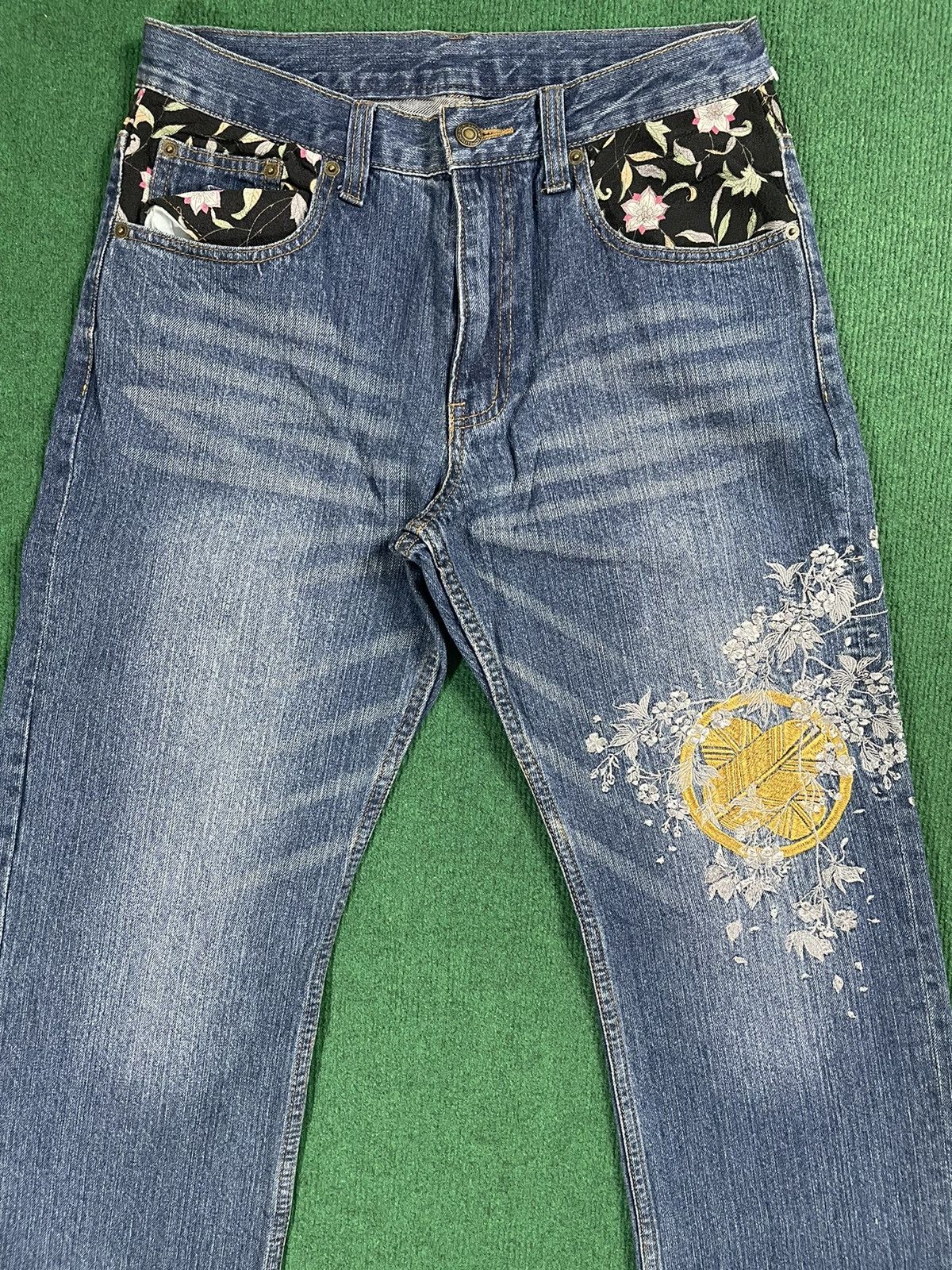 Japanese Brand Japanese Jeans With Art Karakuri Motif Style Size US 31 - 3 Thumbnail