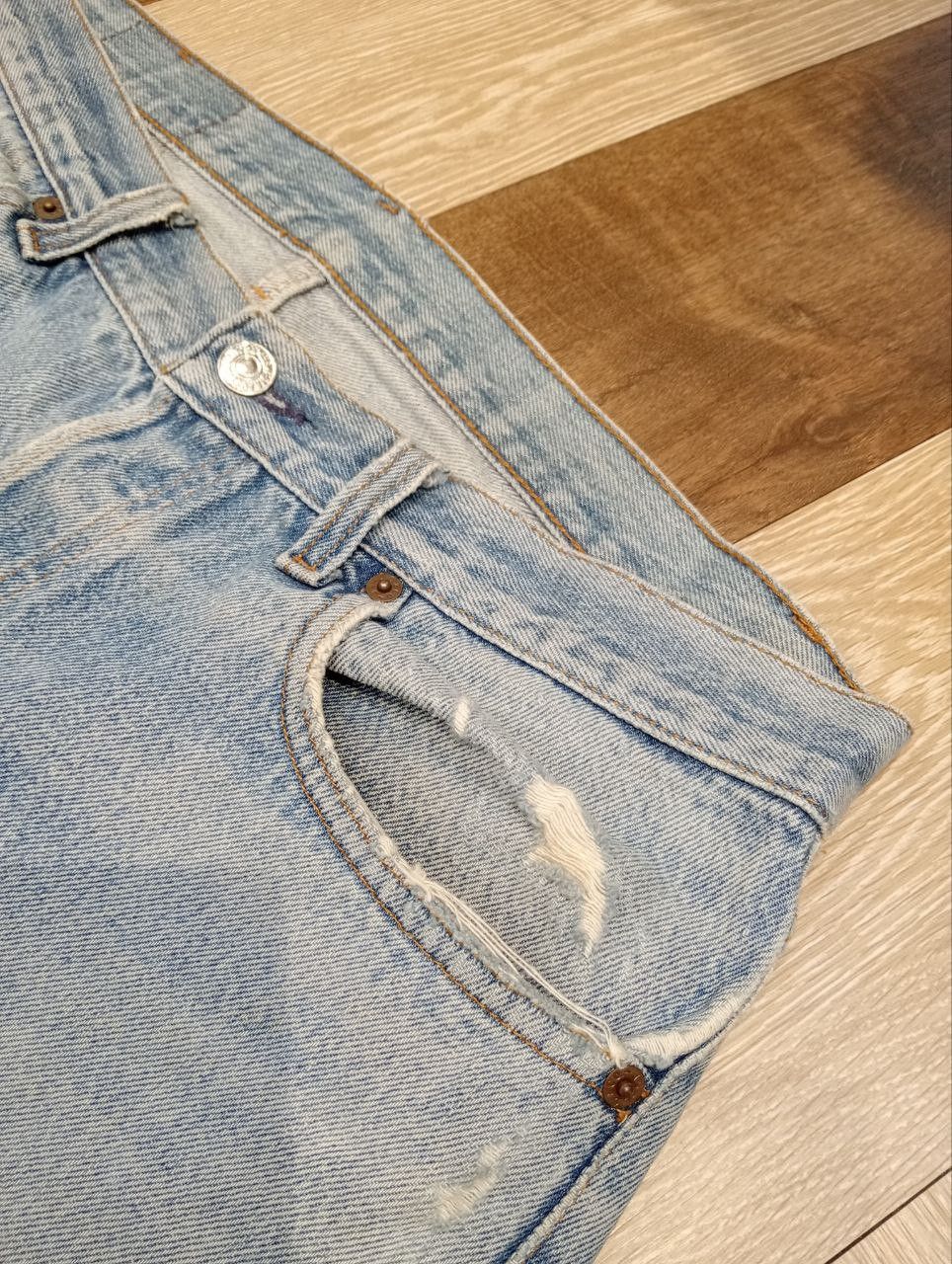 Levi's Vintage Clothing VINTAGE LEVI'S 501 BLUE DISTRESSED DENIM JEANS Size US 36 / EU 52 - 7 Thumbnail
