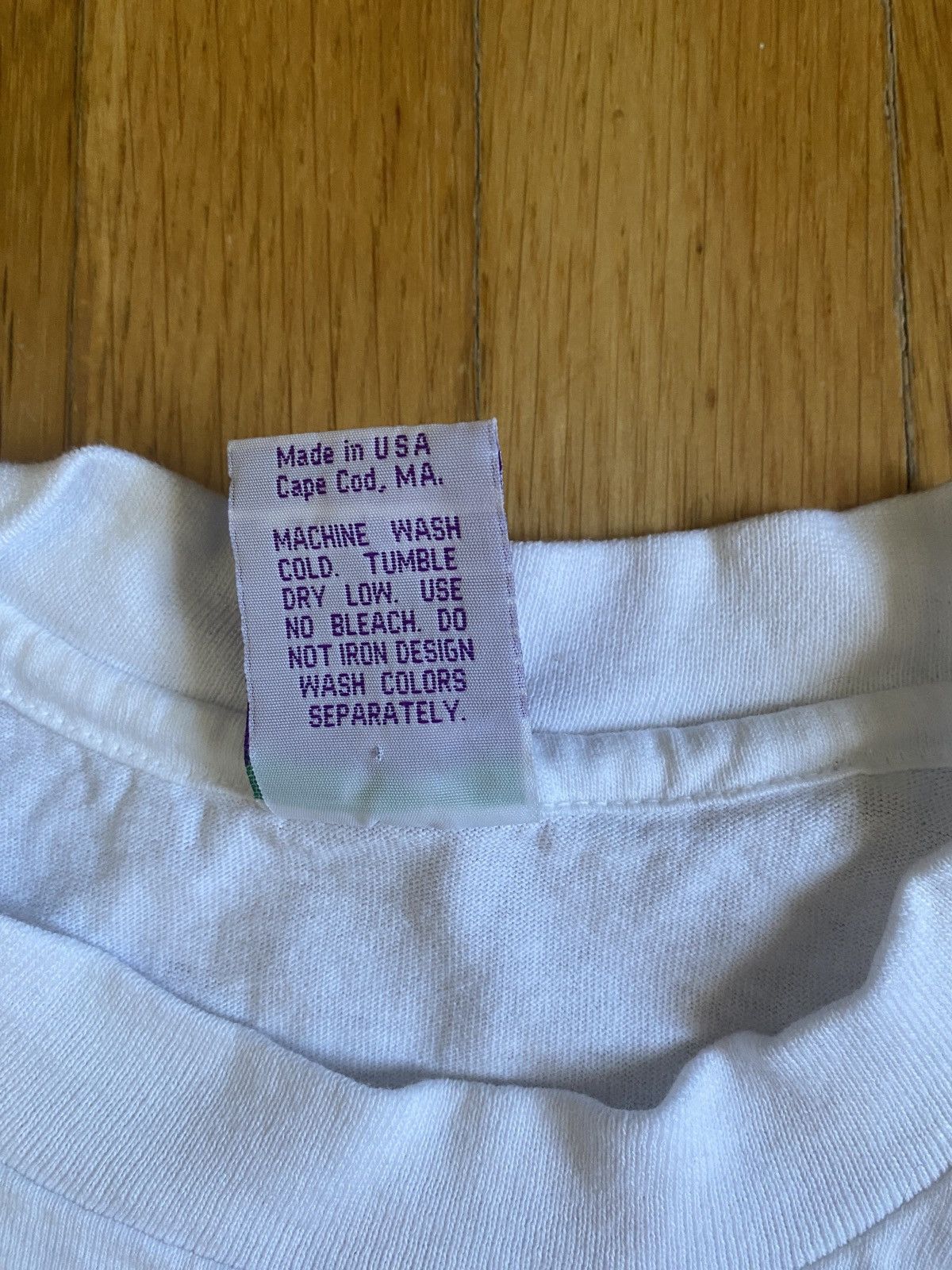 Vintage Marthas Vineyard single stitch made in usa tee t-shirt Size US M / EU 48-50 / 2 - 4 Thumbnail