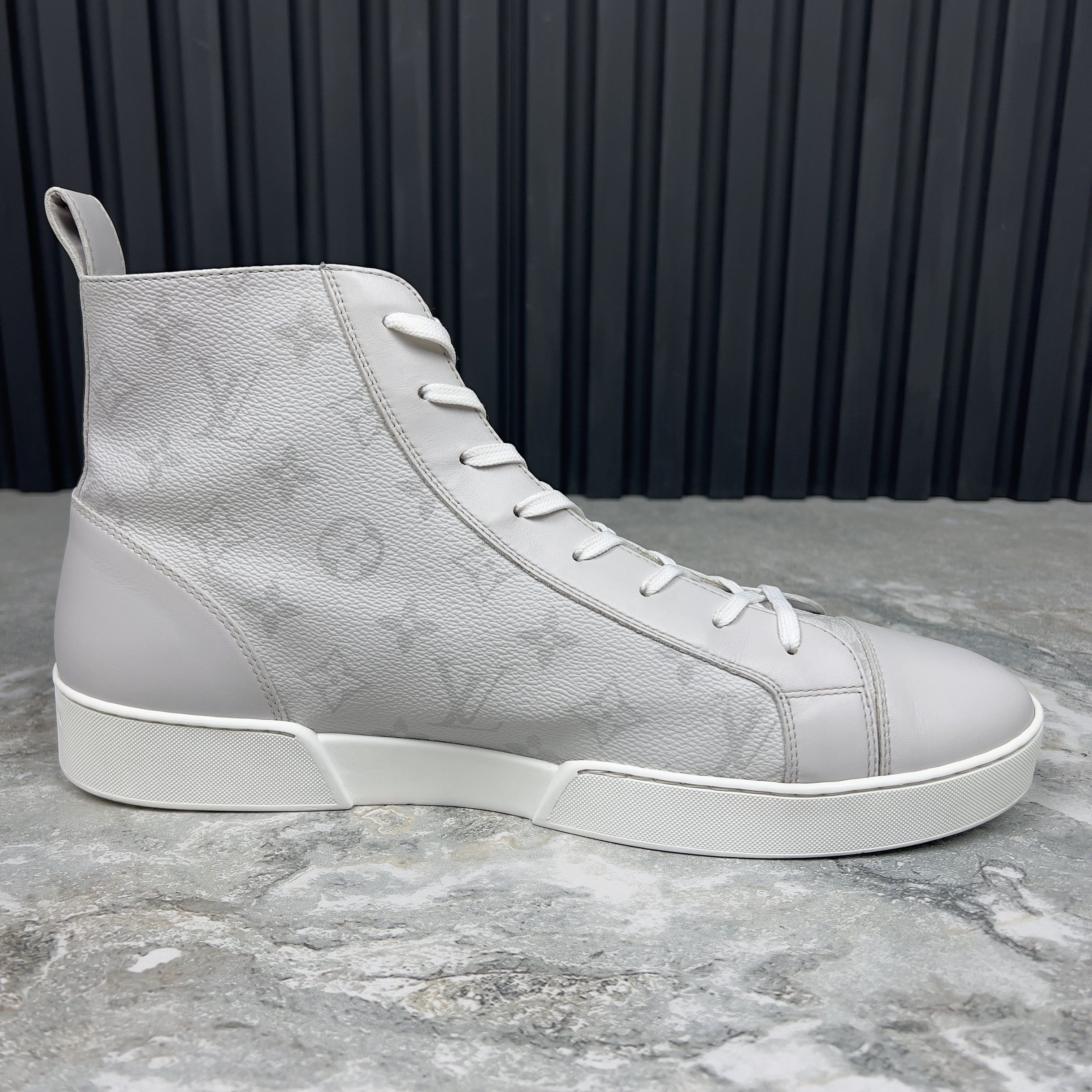 Louis Vuitton Louis Vuitton Match Up Sneaker LV Monogram Leather Size US 11 / EU 44 - 5 Thumbnail