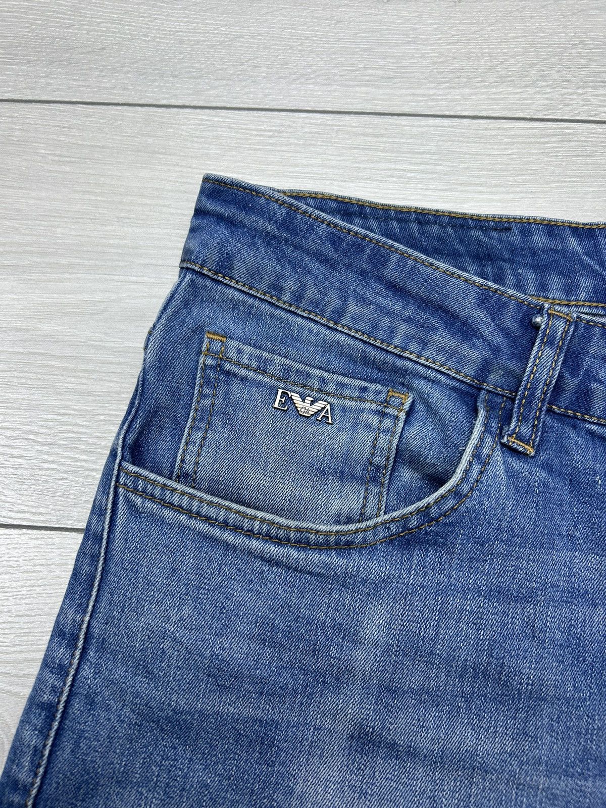 Emporio Armani Emporio Armani Slim Fit denim jeans size 34 Size US 34 / EU 50 - 3 Thumbnail