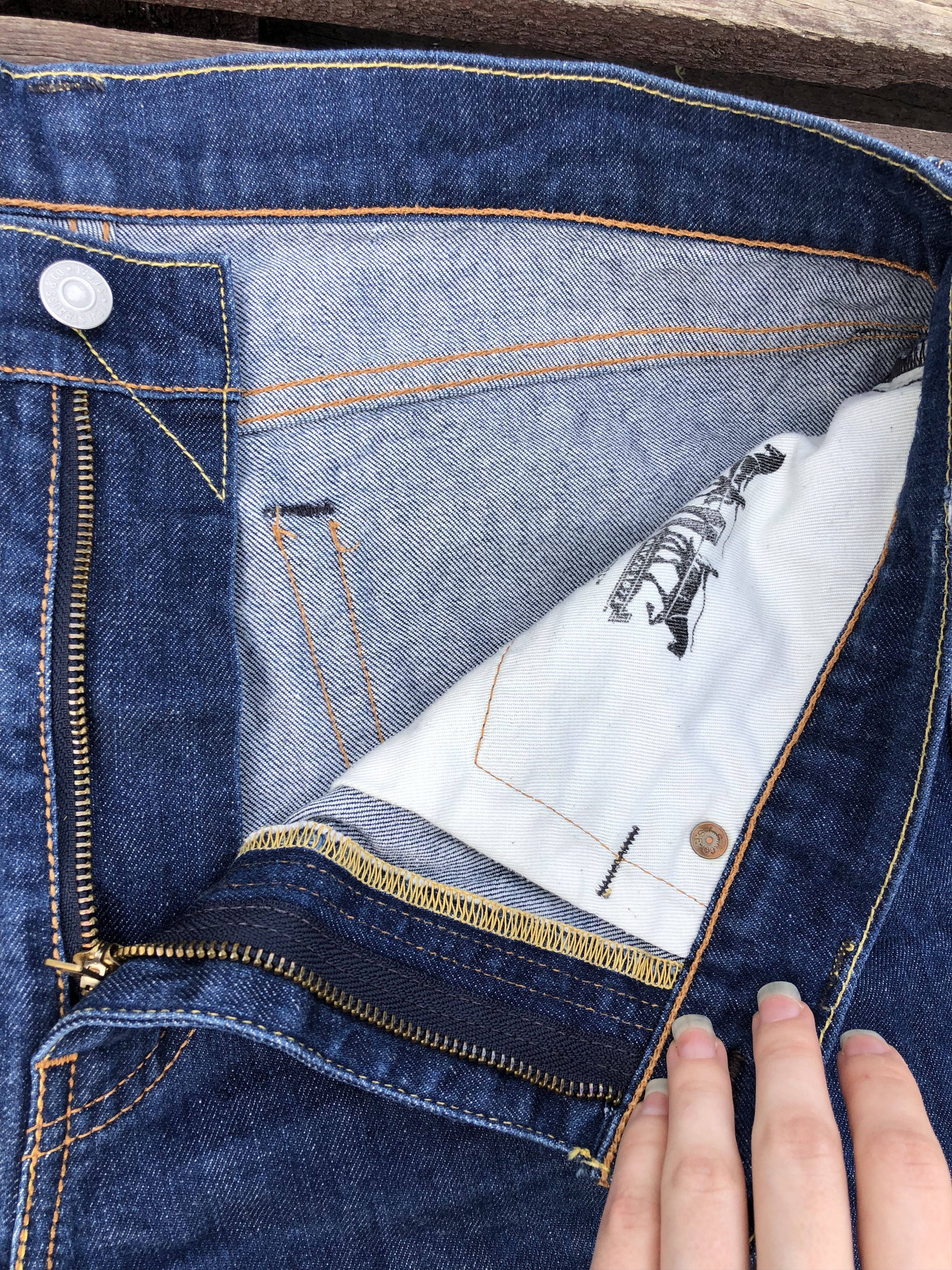 Levi's Vintage 2000s Levi’s 508 Custom Cut Denim Shorts Size W34 Size US 34 / EU 50 - 5 Thumbnail