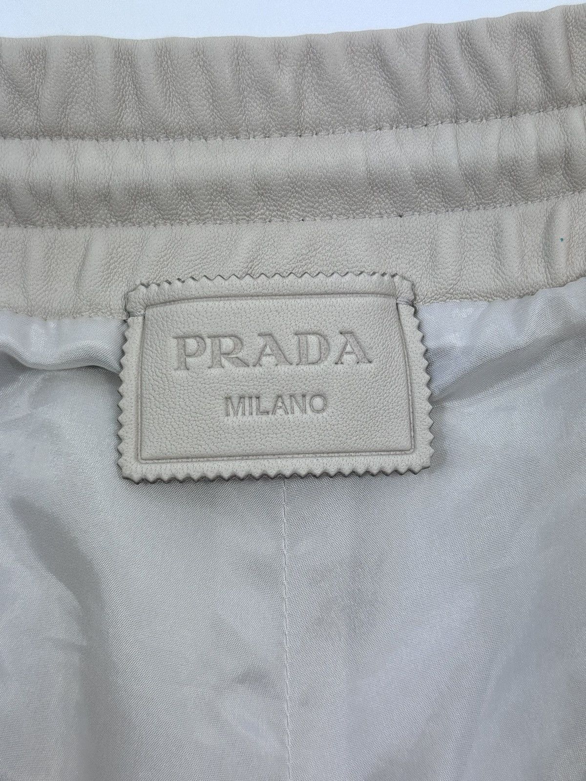 Prada PRADA LEATHER SHORTS Size US 34 / EU 50 - 7 Thumbnail