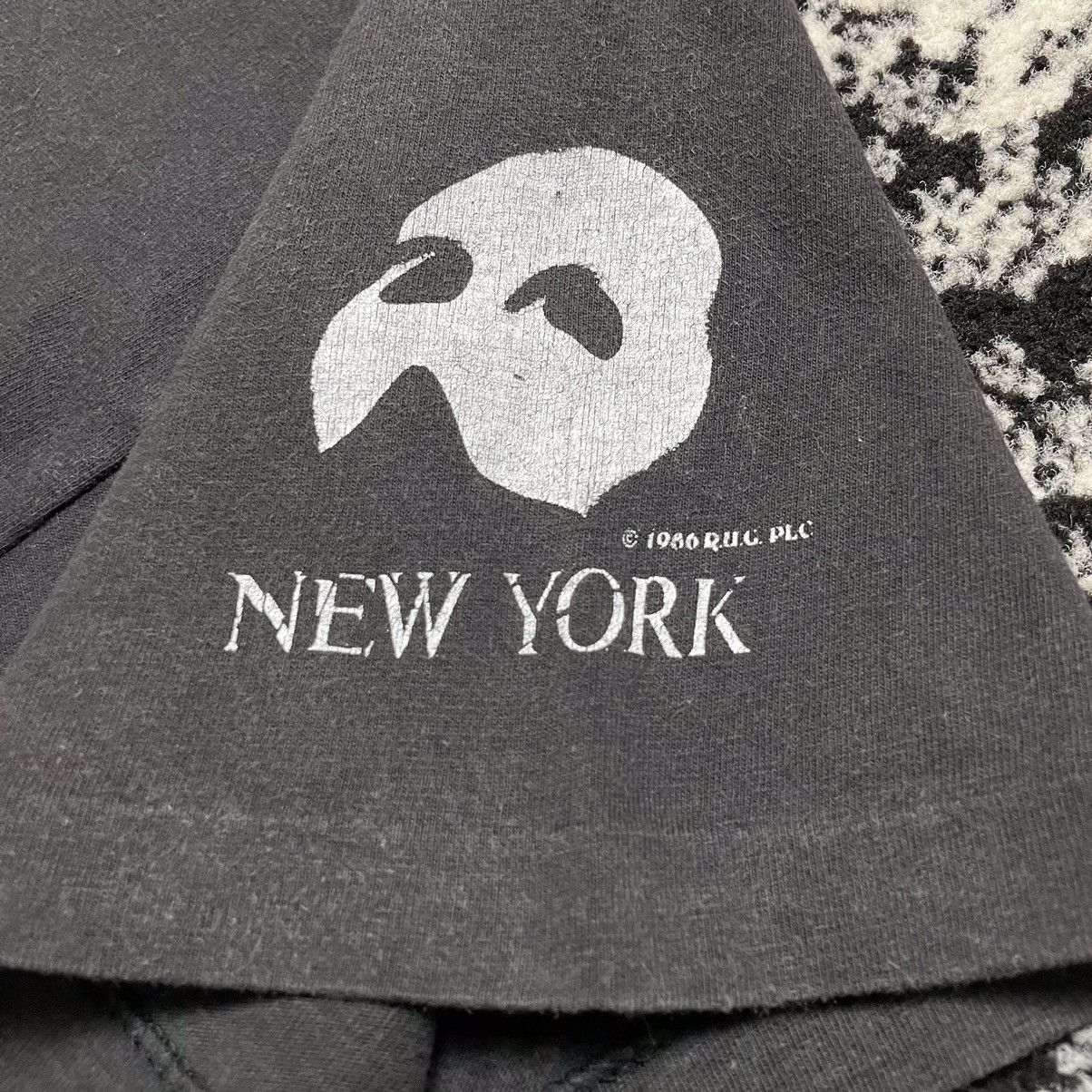Vintage Vintage 1986 Beautiful Faded Phantom Of The Opera Movie Size US M / EU 48-50 / 2 - 4 Thumbnail