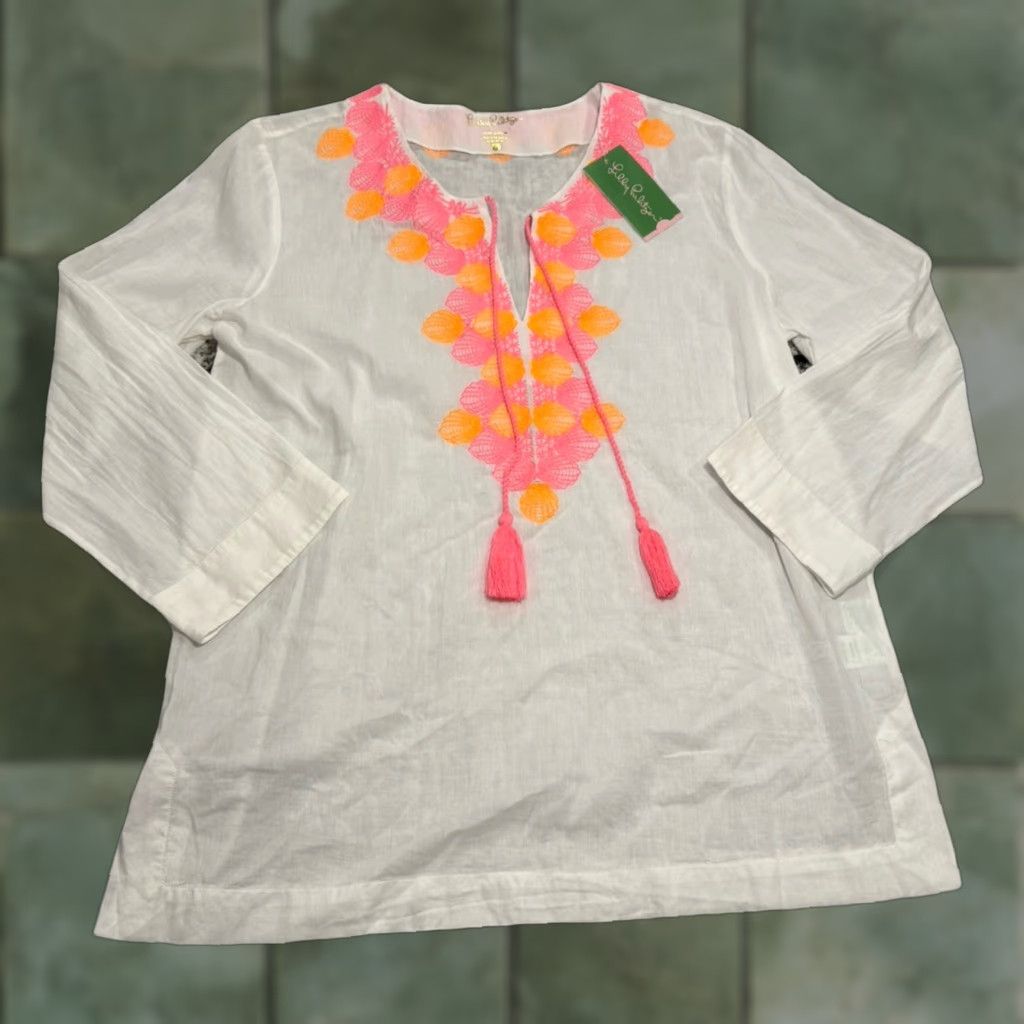 Lilly Pulitzer Lilly Pulitzer Amelia Island Tunic Blouse Women Size L White Embroidered Resort Wear 3/4 Sleeve V-Neck Size L / US 10 / IT 46 - 1 Thumbnail