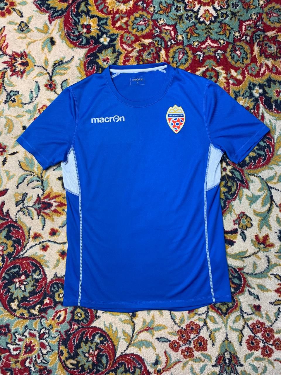 Vintage Macron LIECHTENSTEIN Football Shirt Soccer Jersey Size US S / EU 44-46 / 1 - 1 Thumbnail