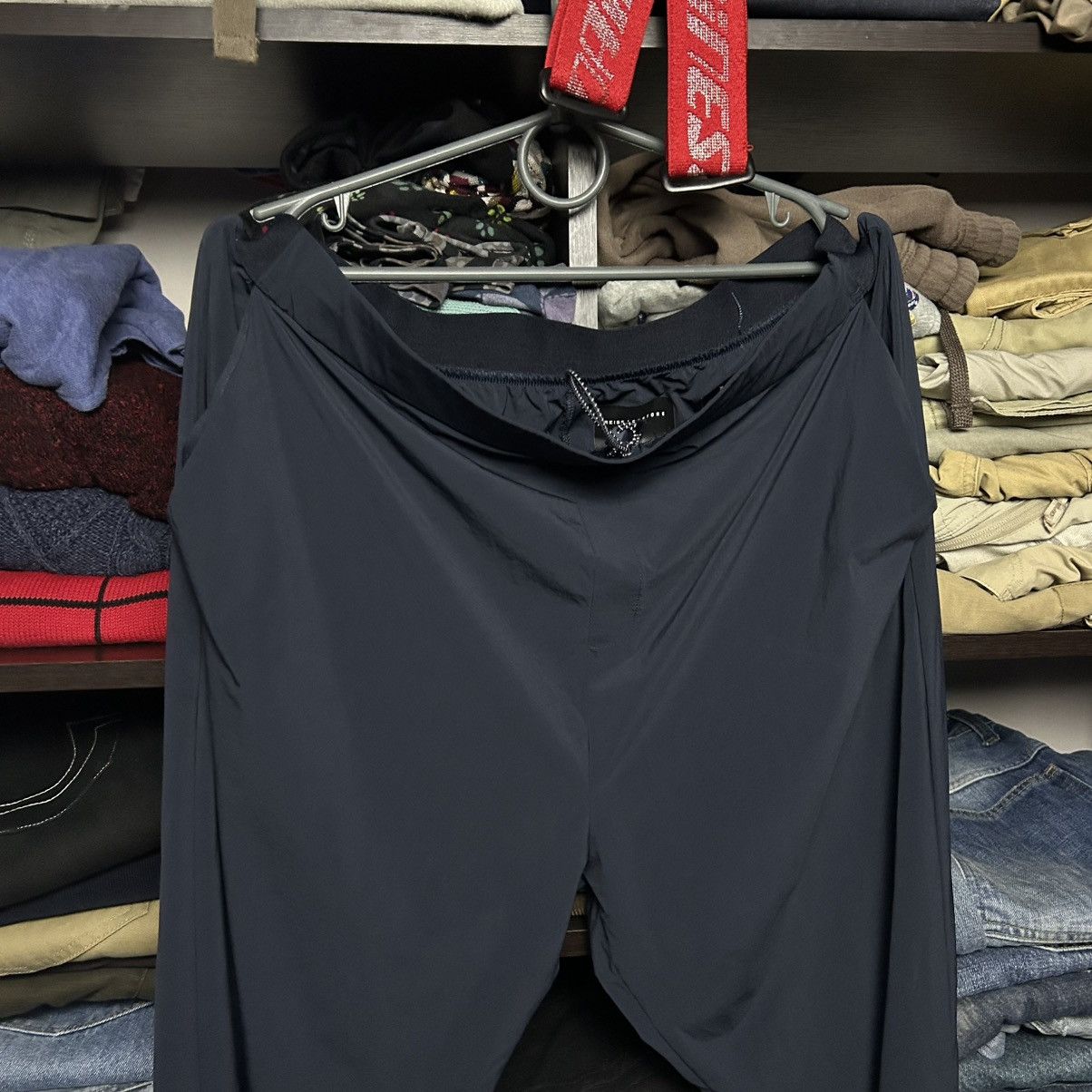 Reiss Designer Reiss x Castore Sportswear nylon y2k pants size L Size US 34 / EU 50 - 2 Thumbnail