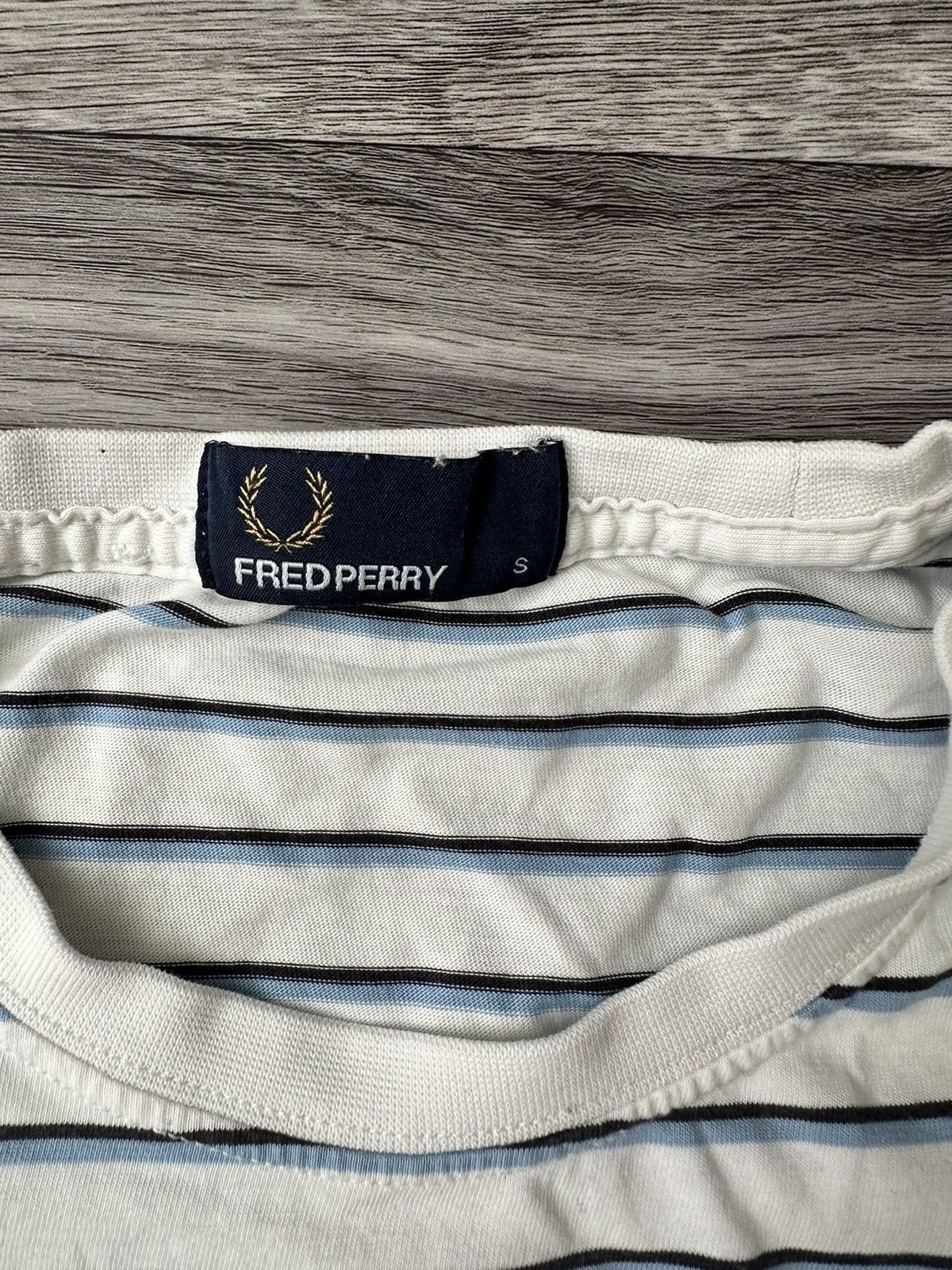 Fred Perry Fred Perry Striped T shirt white and blue size mens S Size US S / EU 44-46 / 1 - 4 Thumbnail