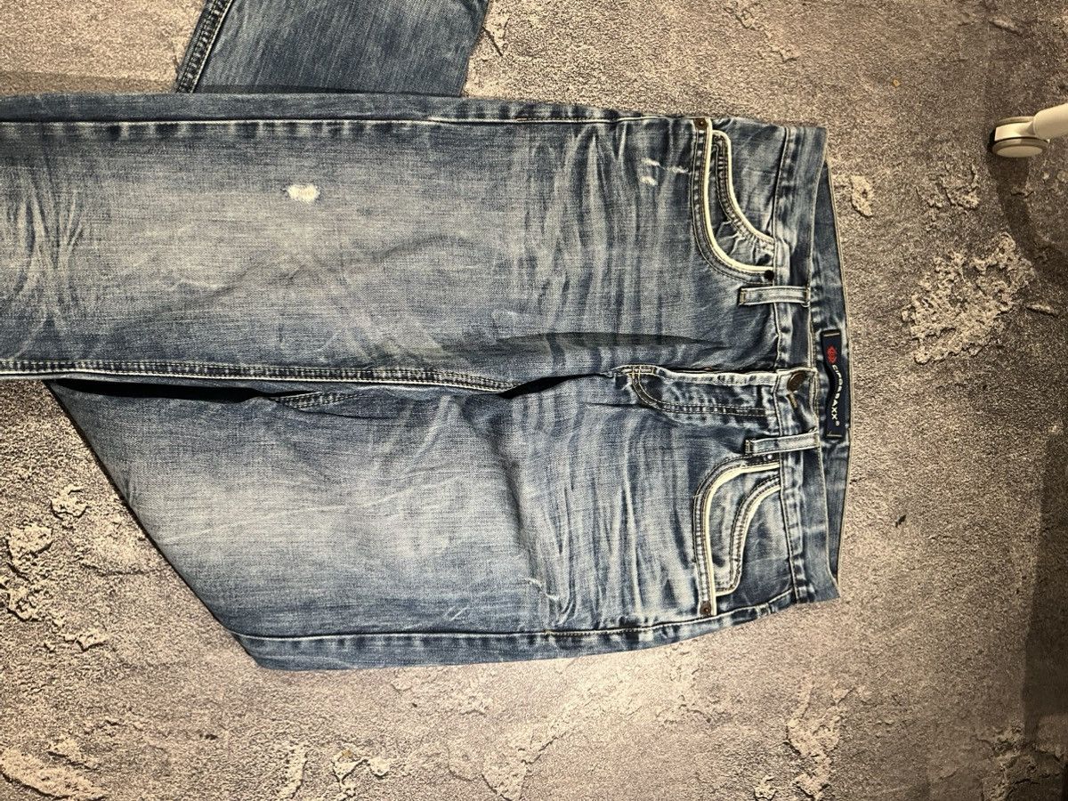 Japanese Brand Archival Japanese Swag — Destroyed Jeans Limited Size US 34 / EU 50 - 4 Thumbnail