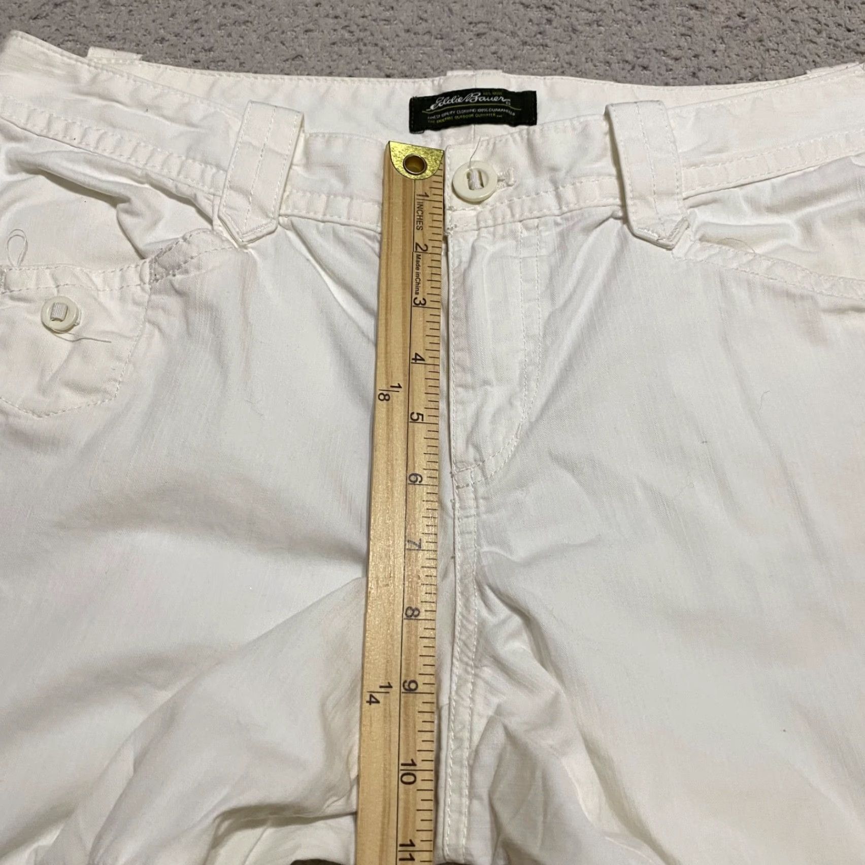 Eddie Bauer Eddie Bauer Womens Pants Capri White Mid Rise 10 Cotton Straight Pockets Zipper Button Casual Travel Modern Vintage: No Nat ure Theme Size 32" / US 10 / IT 46 - 6 Thumbnail