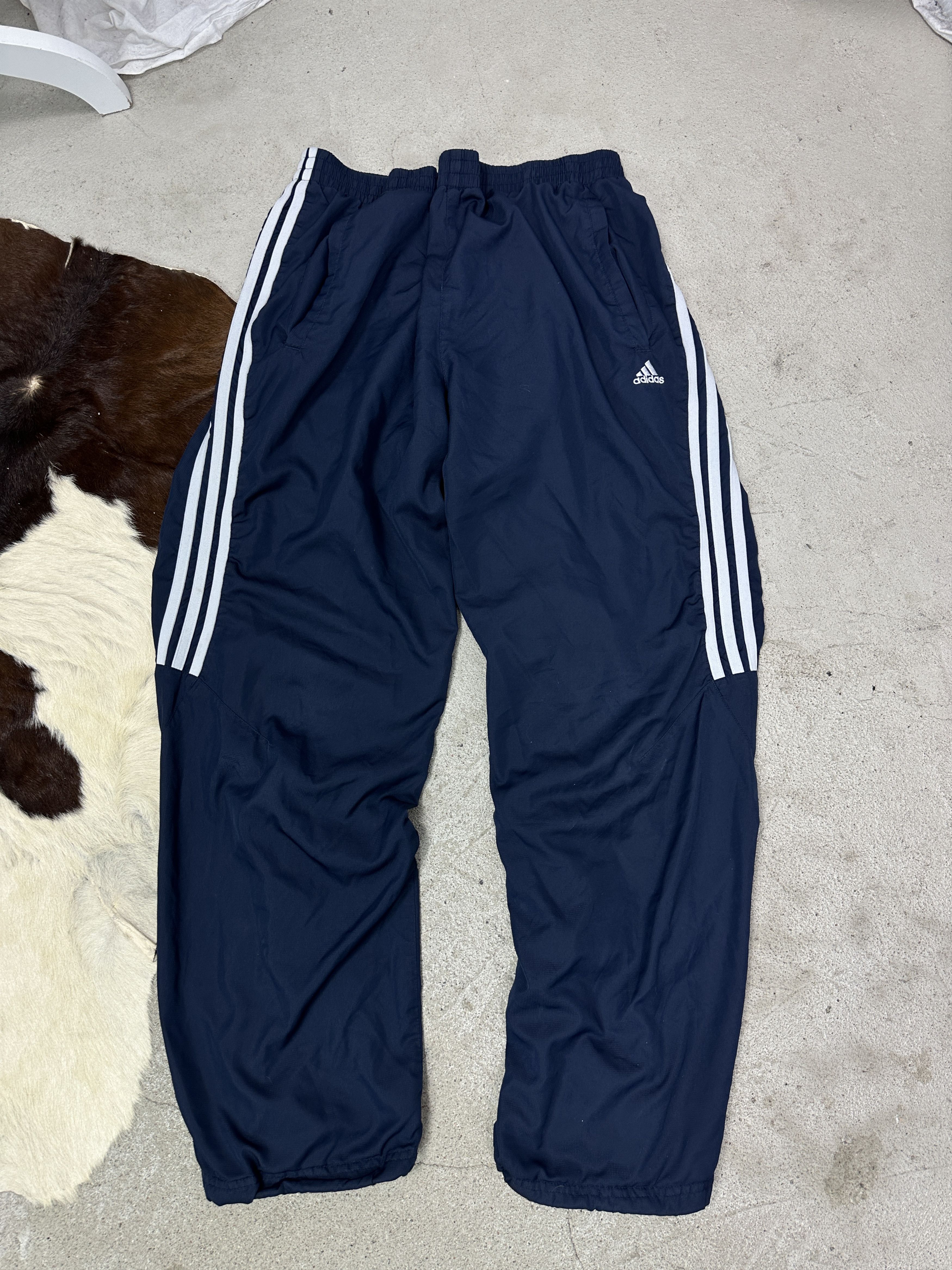 Adidas Vintage Sporty Streetwear Adidas Parachute Sweatpants Y2K Size US 33 - 1 Thumbnail