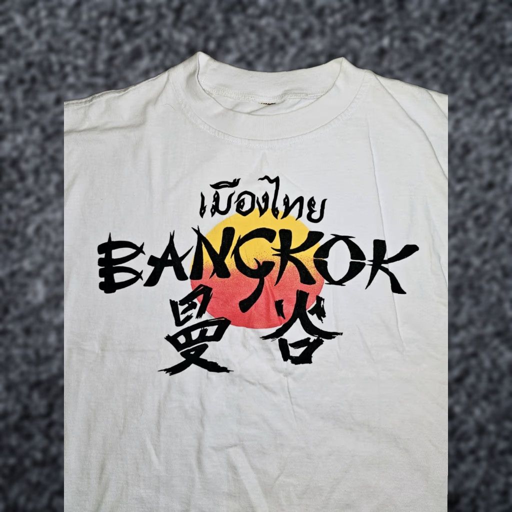 Vintage VINTAGE 80's Bangkok Graphic Single Stitch Short Sleeve T-Shirt Adult Size Small Mens White 80s Theme Graphic Size US S / EU 44-46 / 1 - 1 Thumbnail