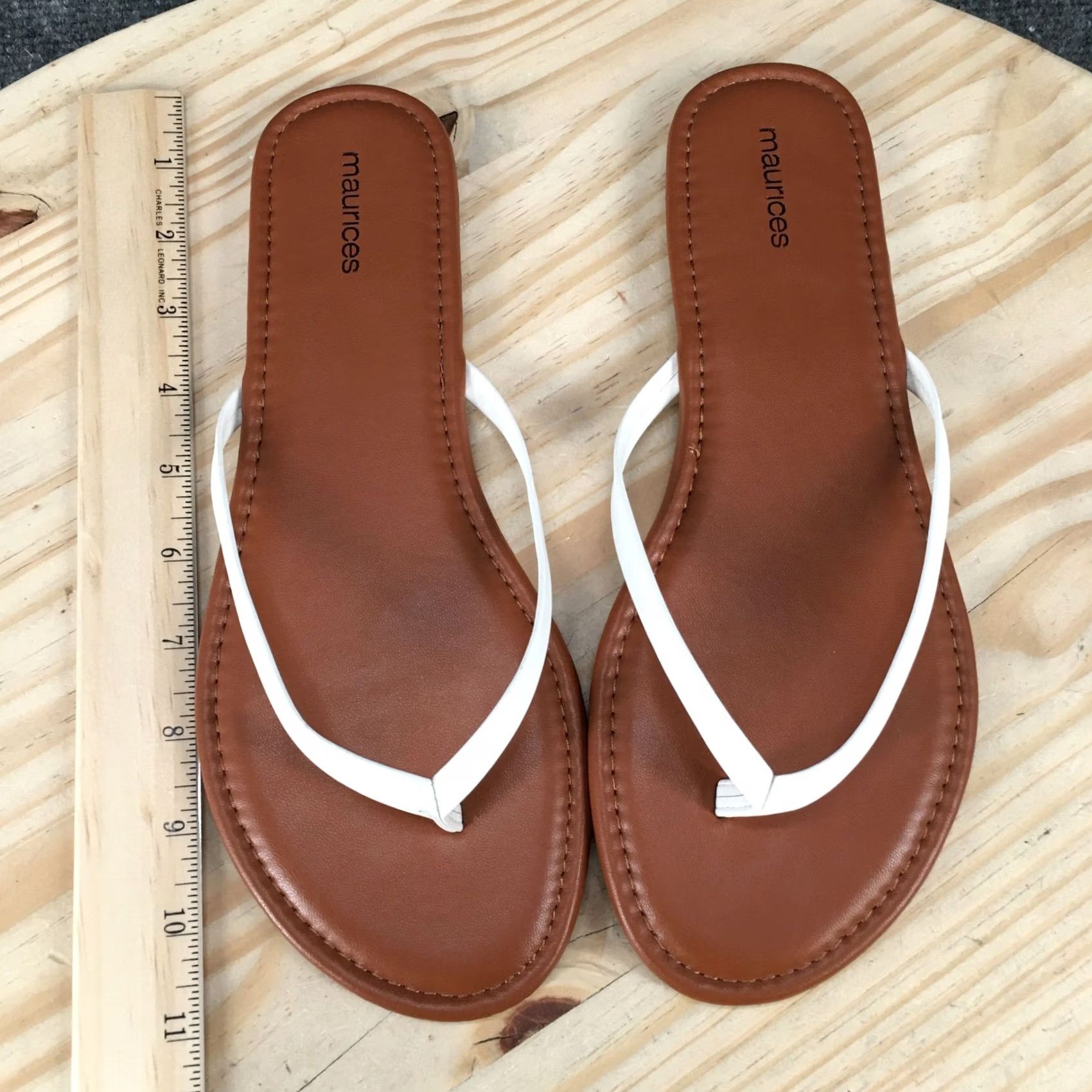 Vintage Maurices Flip Flop Sandals Women 10 Toe Post Casual Flat White Brown Pattern Solid Shallow Thong Womens Size US 10 / IT 40 - 6 Thumbnail