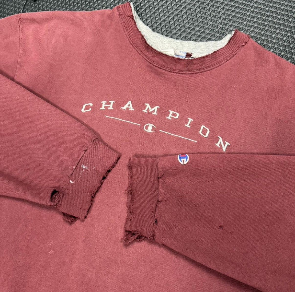 Vintage Vintage Champion Sweatshirt Size US XL / EU 56 / 4 - 1 Thumbnail