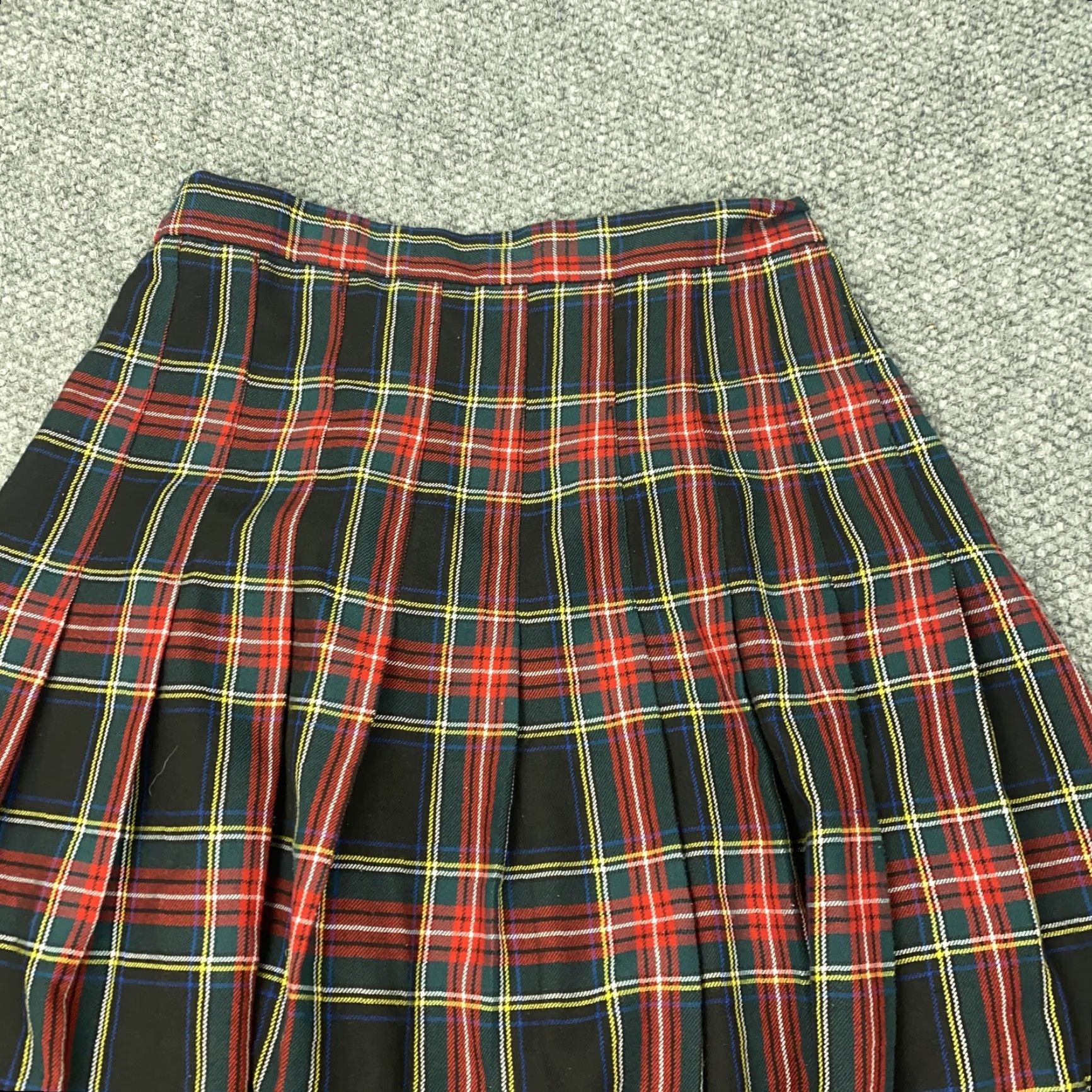 Vintage VINTAGE Plaid Midi Skirt Womens 10P Red Green Zip BFA Classics Size 32" / US 10 / IT 46 - 2 Thumbnail