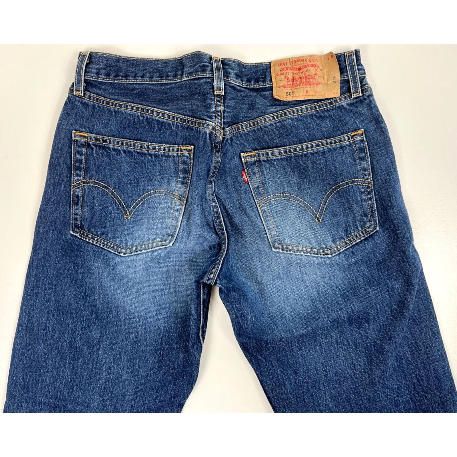 Levi's VINTAGE Levi's 501 Jeans Men's Medium Wash 33x30 90s Blue Denim Straight 5-Pocket Mens Size US 33 - 5 Thumbnail