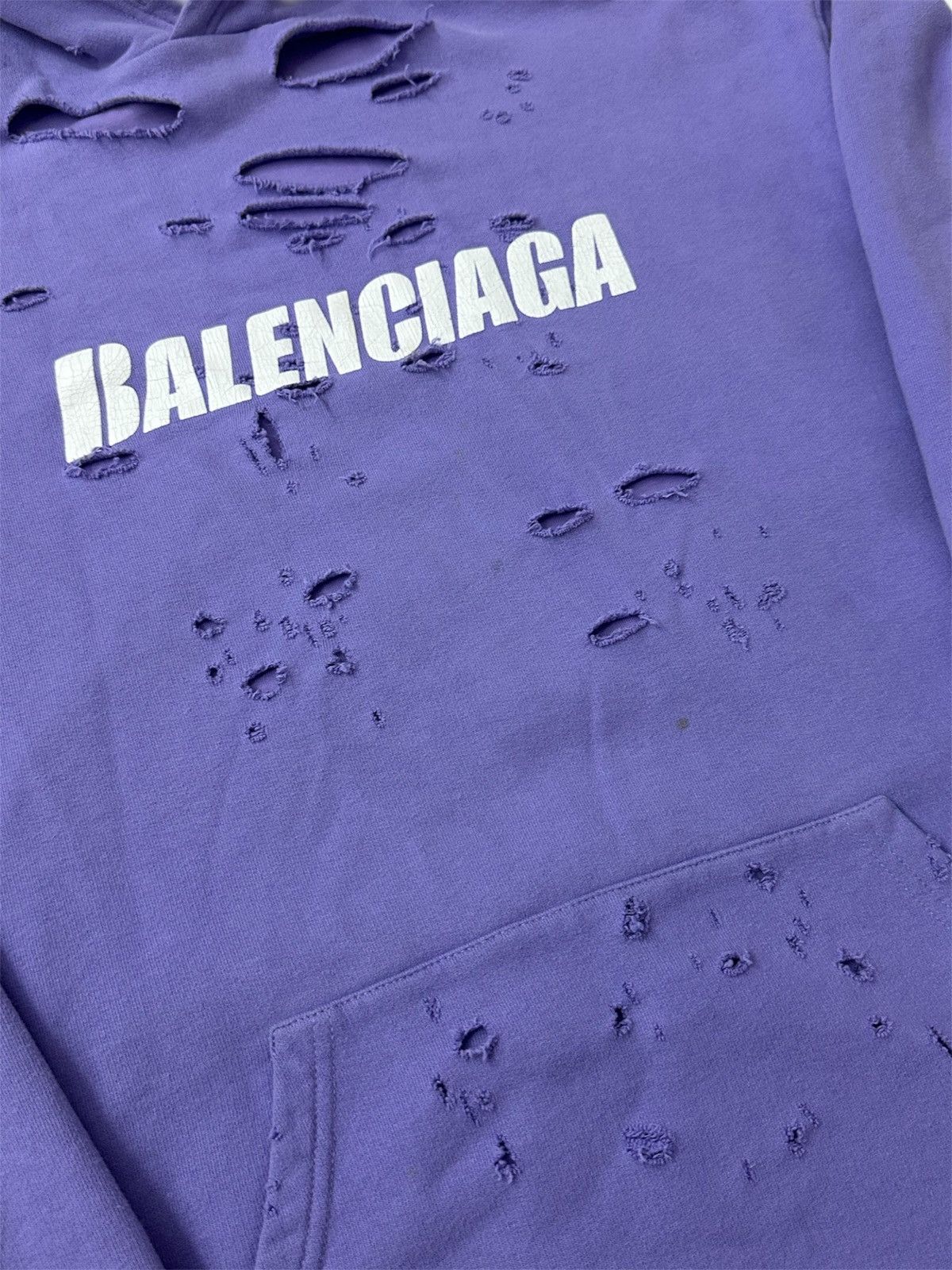 Balenciaga Balenciaga Destroyed Oversized Hoodie Size US S / EU 44-46 / 1 - 8 Thumbnail