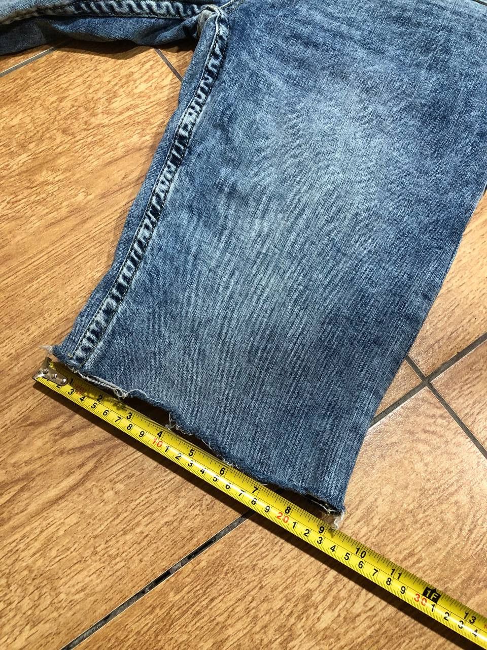 True Religion True Religion Ricky Relaxed Straight Cut-Off Denim Short Size US 32 / EU 48 - 13 Thumbnail