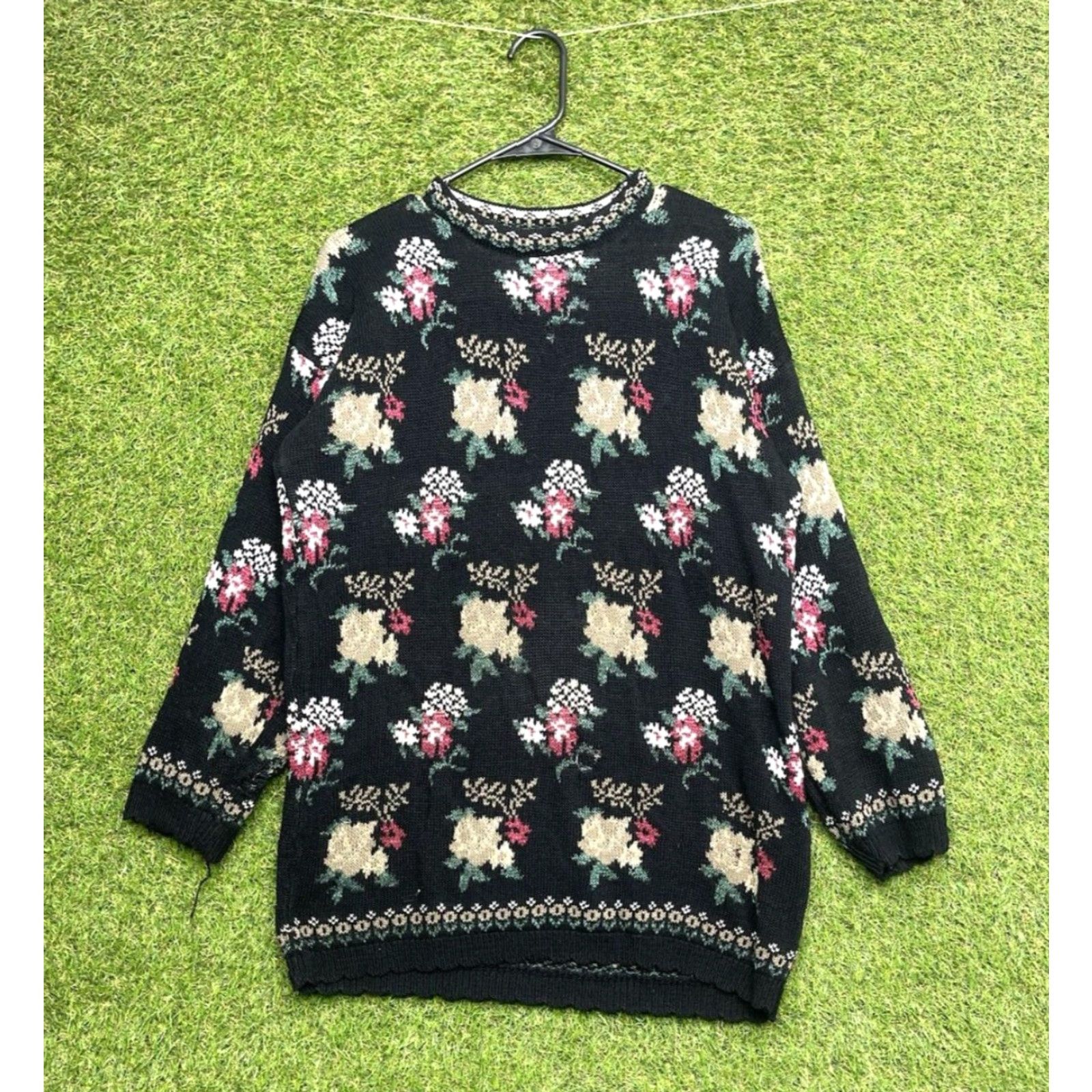Vintage VINTAGE Grandma Sweater Womens XL Long Floral Knit 80s Rose Dana Scott Crew Neck Cozy Pullover Black - All Seasons Knitwear Womens XL Size XL / US 12-14 / IT 48-50 - 2 Thumbnail