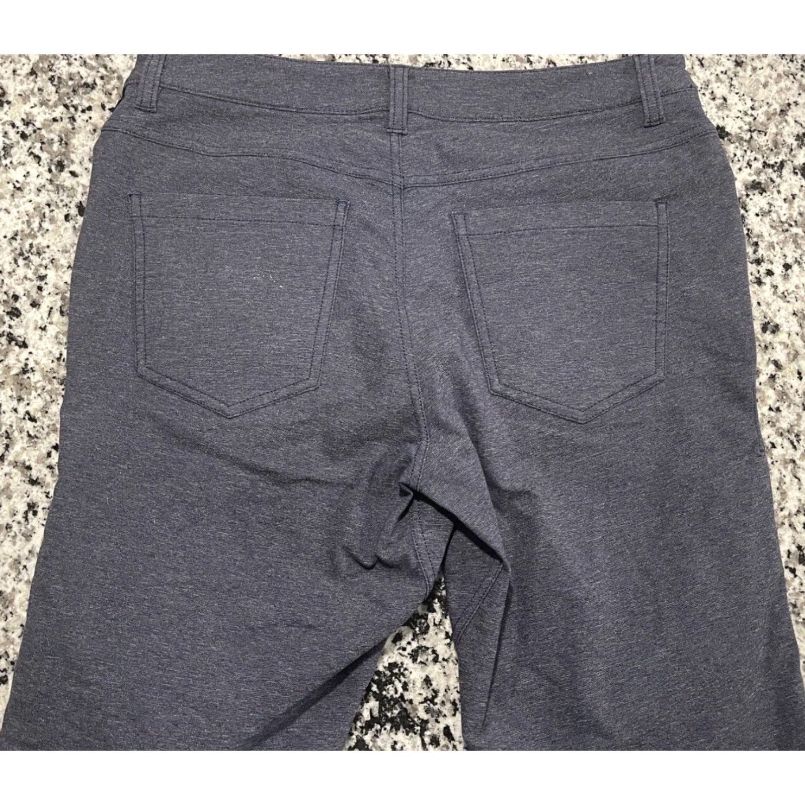 Lululemon Lululemon Pants Men 32 x 33 Slim Heathered Deep Navy Canvas Chino EUC Slimming Logo Casual Everyday Size US 32 / EU 48 - 5 Thumbnail