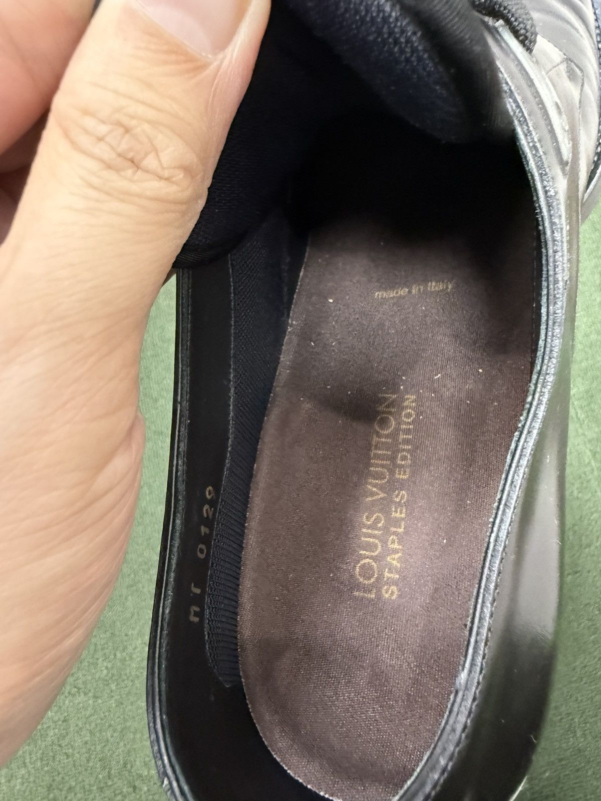 Louis Vuitton Louis Vuitton black leather monogram lace up shoes 7 Size US 7 / EU 40 - 7 Thumbnail
