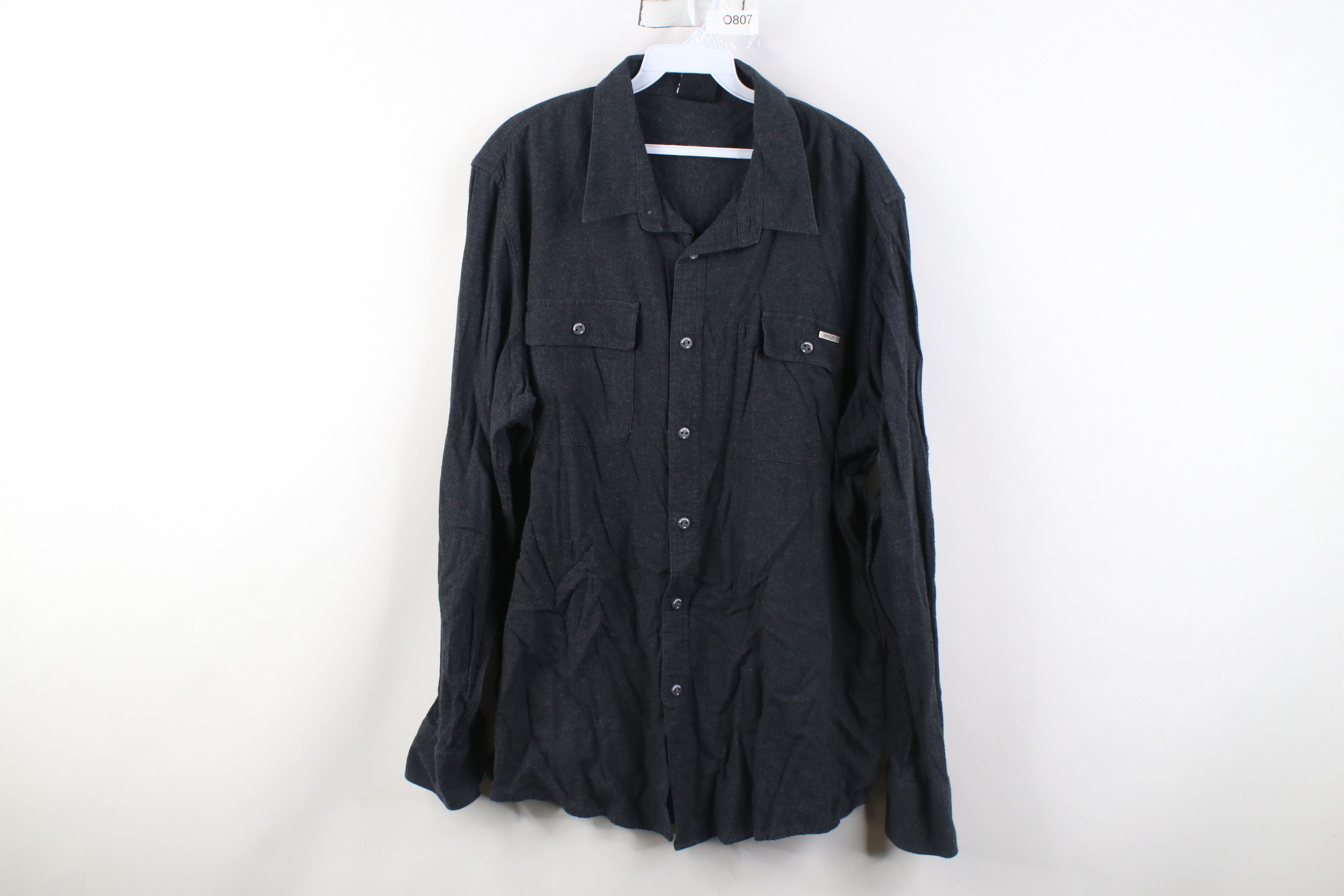 Oakley Vintage Oakley Flannel Collared Button Shirt Charcoal Gray Size US XL / EU 56 / 4 - 1 Thumbnail